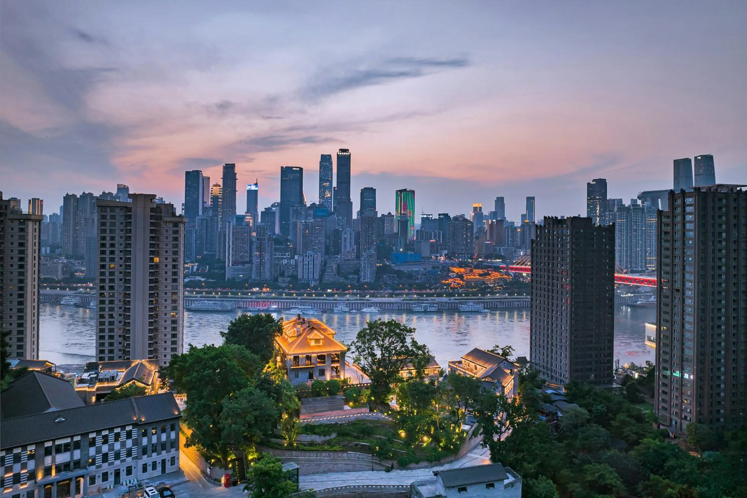 Property building in CHONGQING MANQUE MANSION