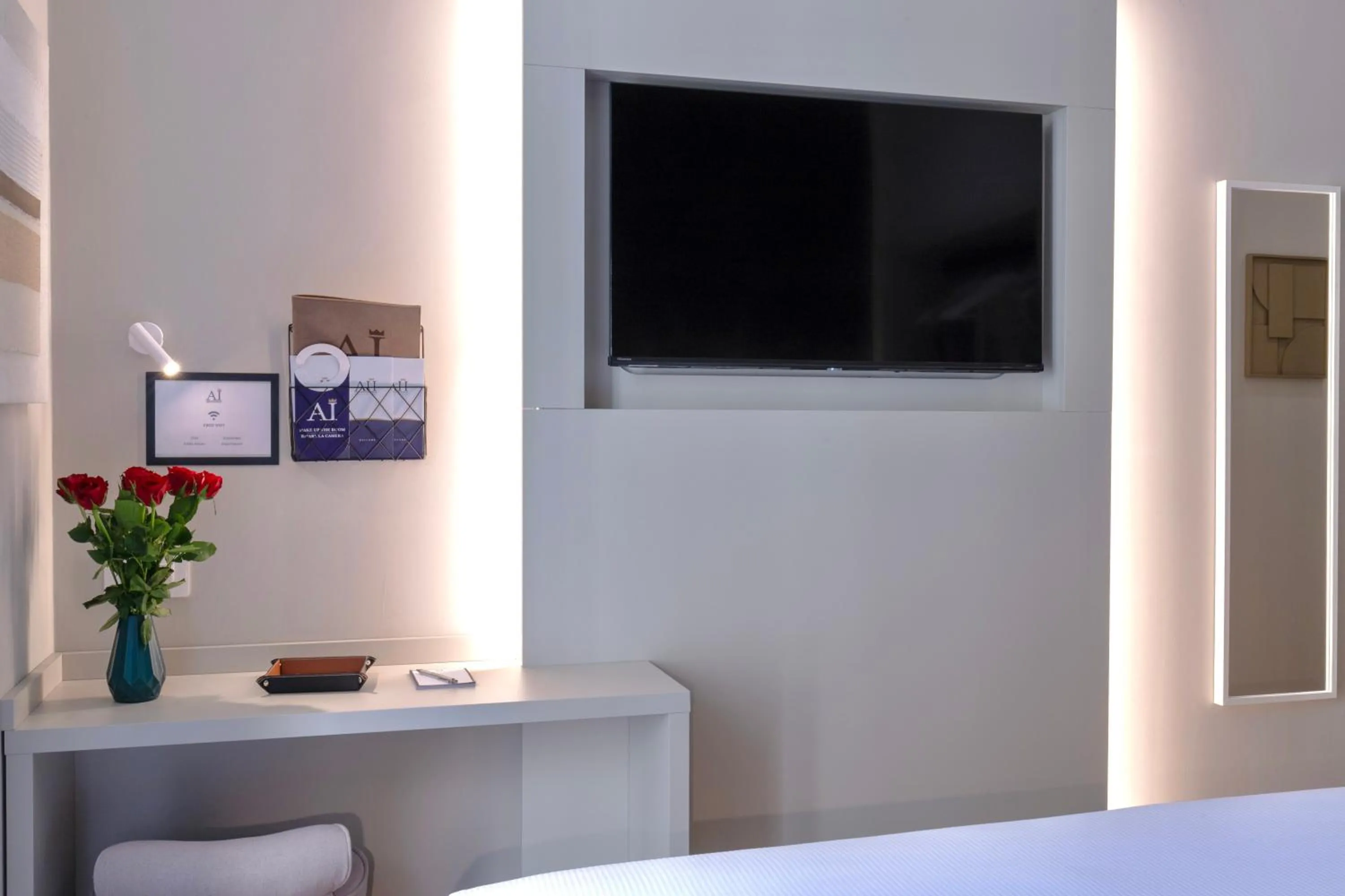 TV and multimedia, Bed in AH - Duomo Signature