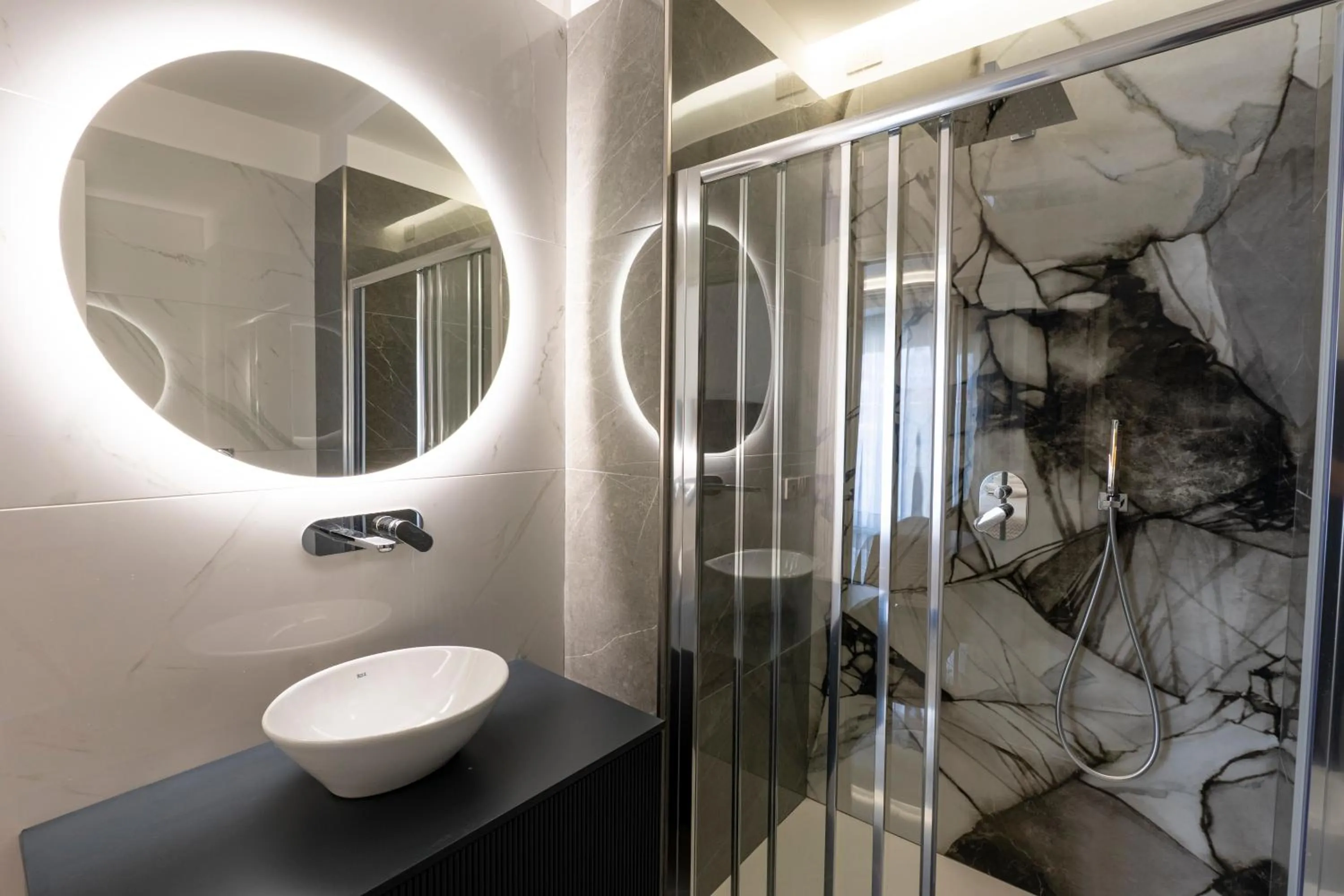 Bathroom in Amabile Luxury Rooms
