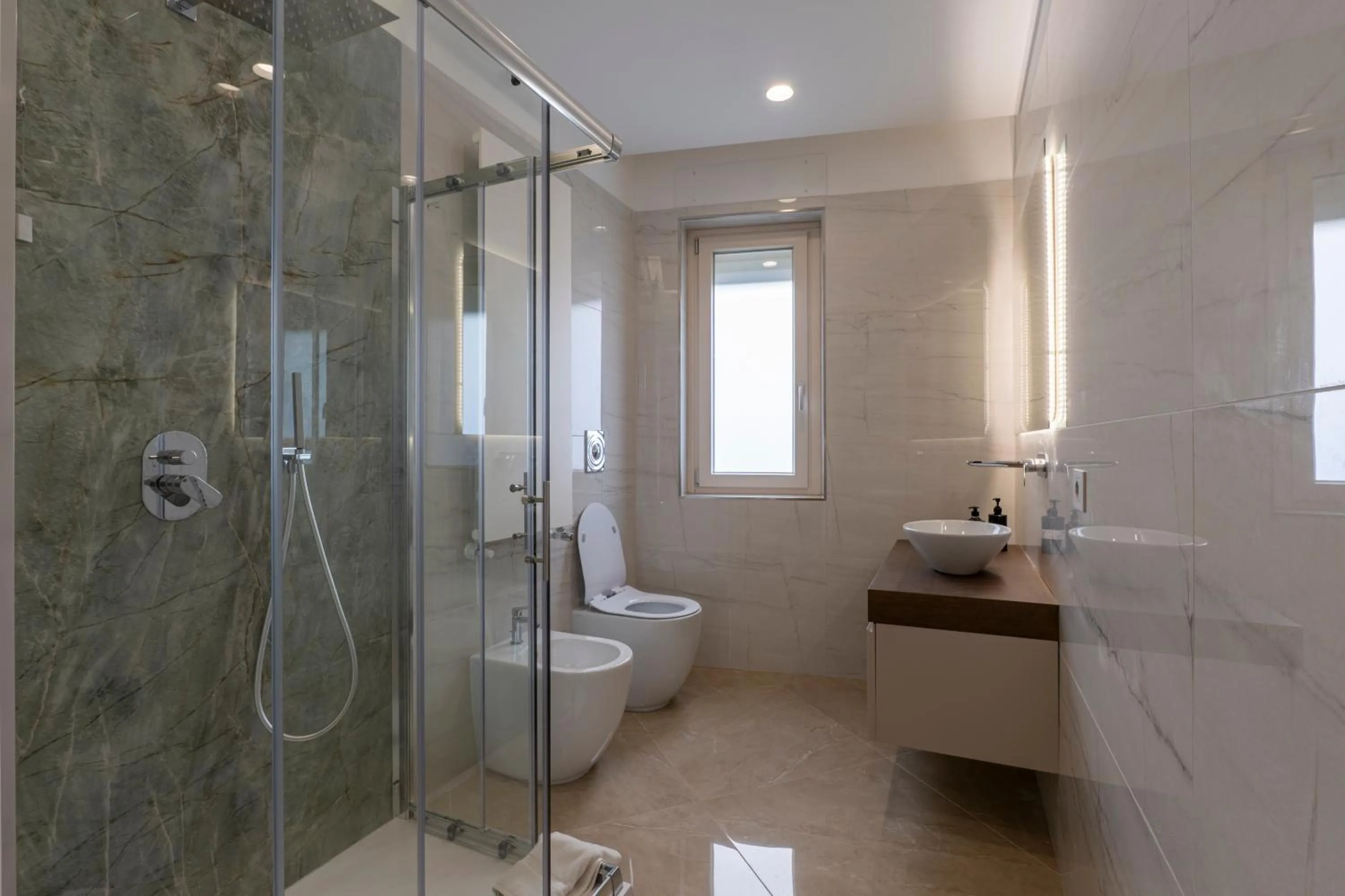 Toilet in Amabile Luxury Rooms