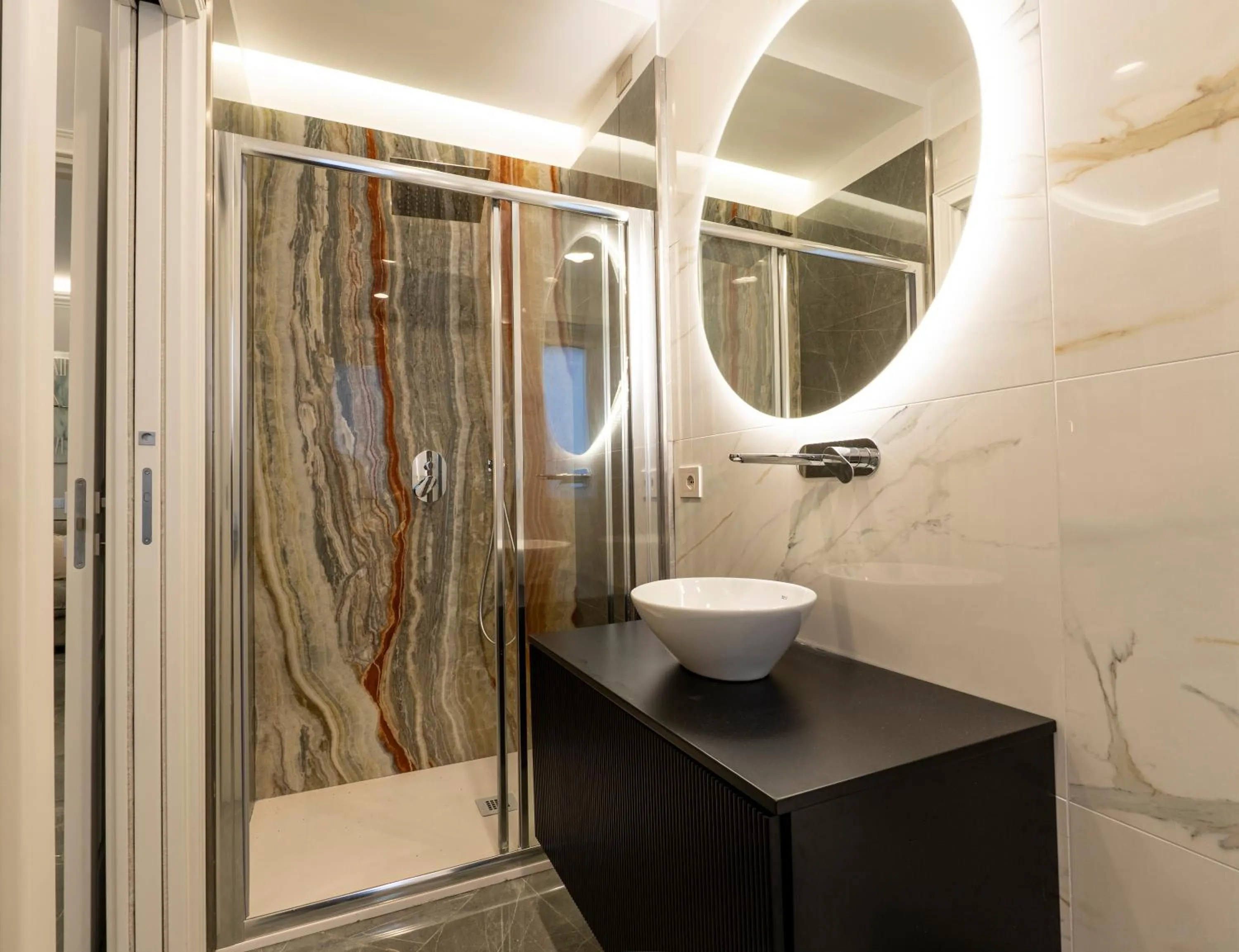 Bathroom in Amabile Luxury Rooms