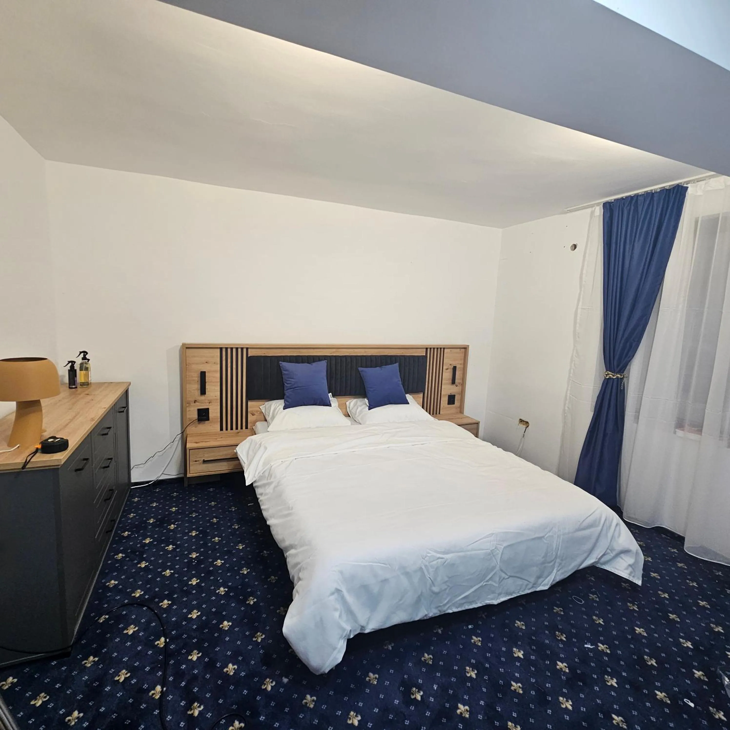 Bed in Hotel Hermes