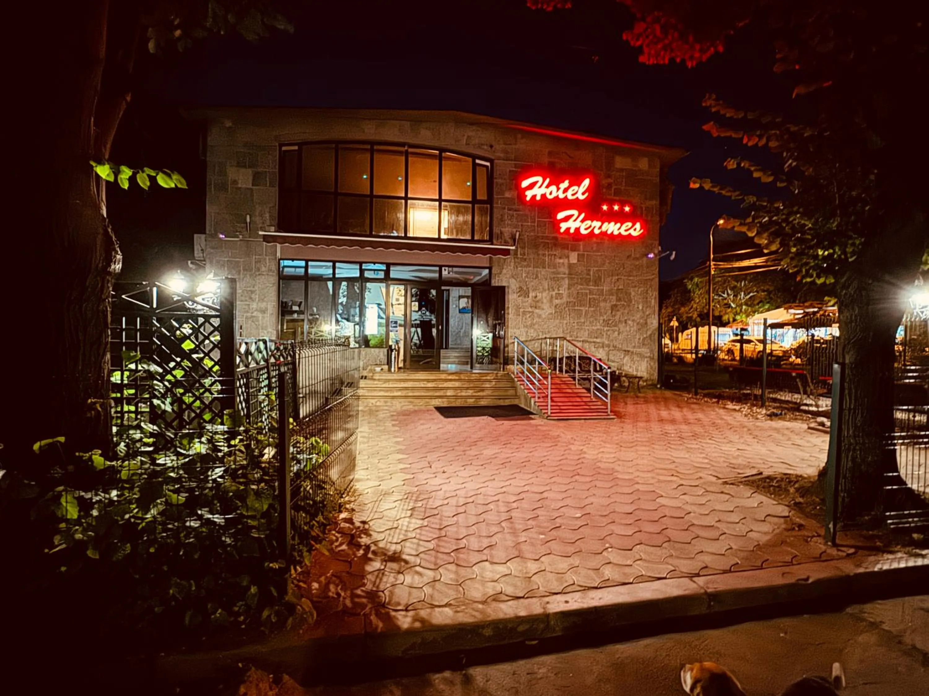 Property building in Hotel Hermes