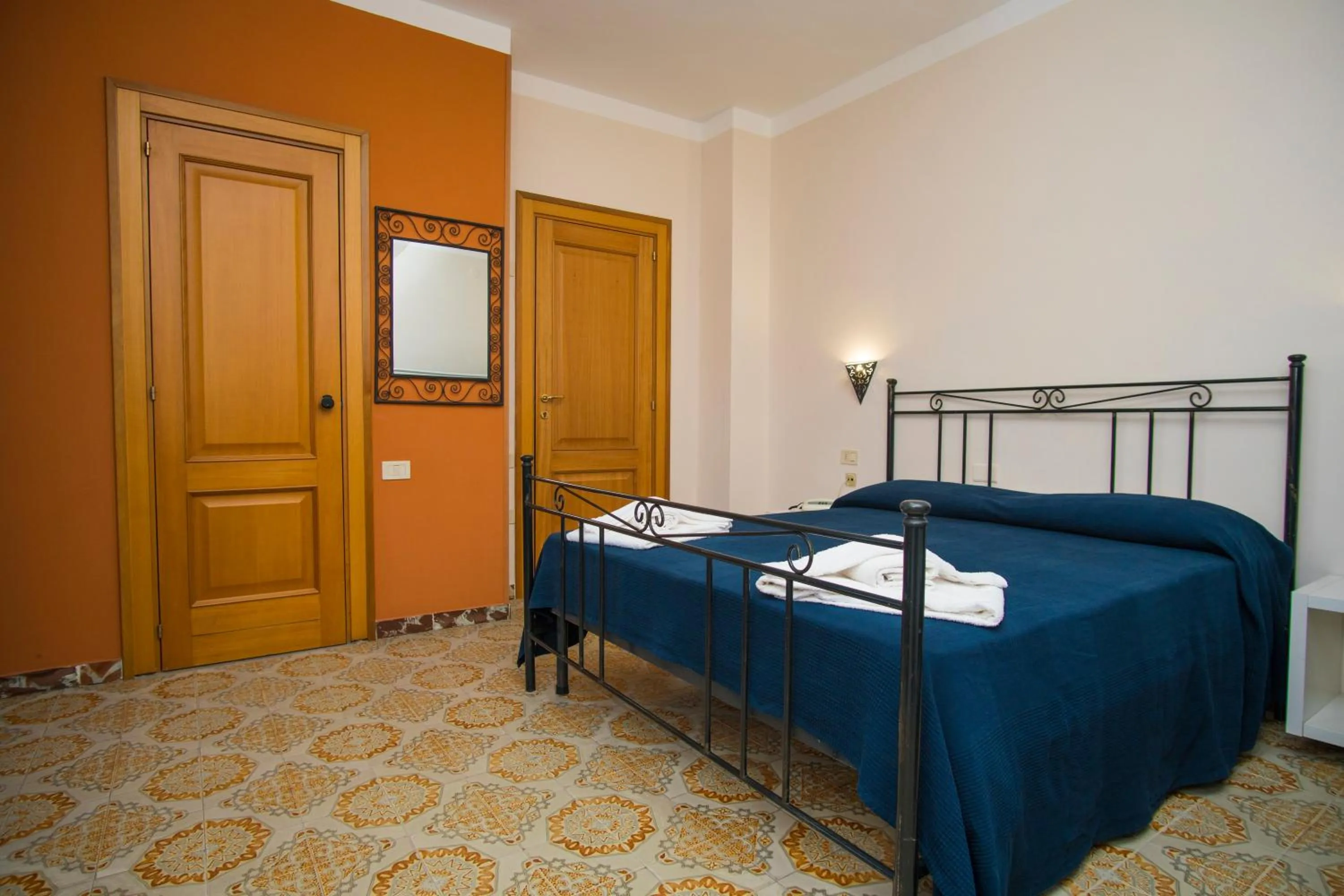 Bed in Hotel Bolivar