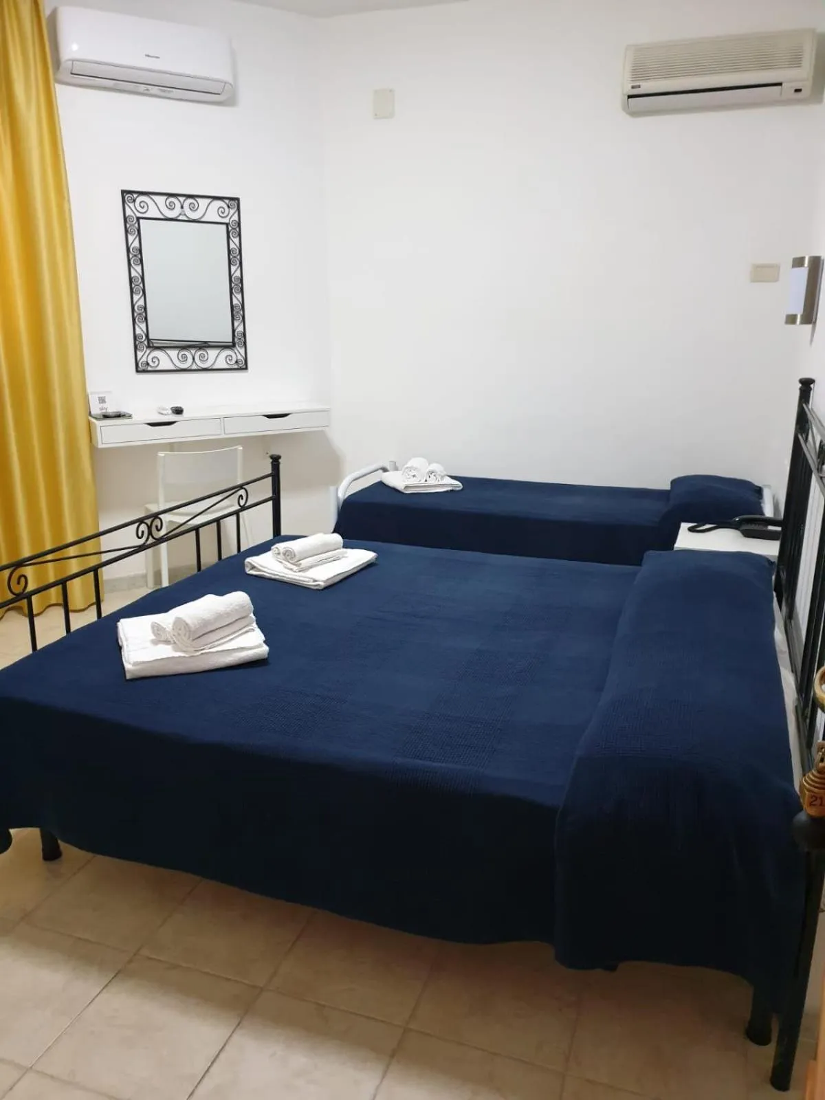 Bedroom in Hotel Bolivar