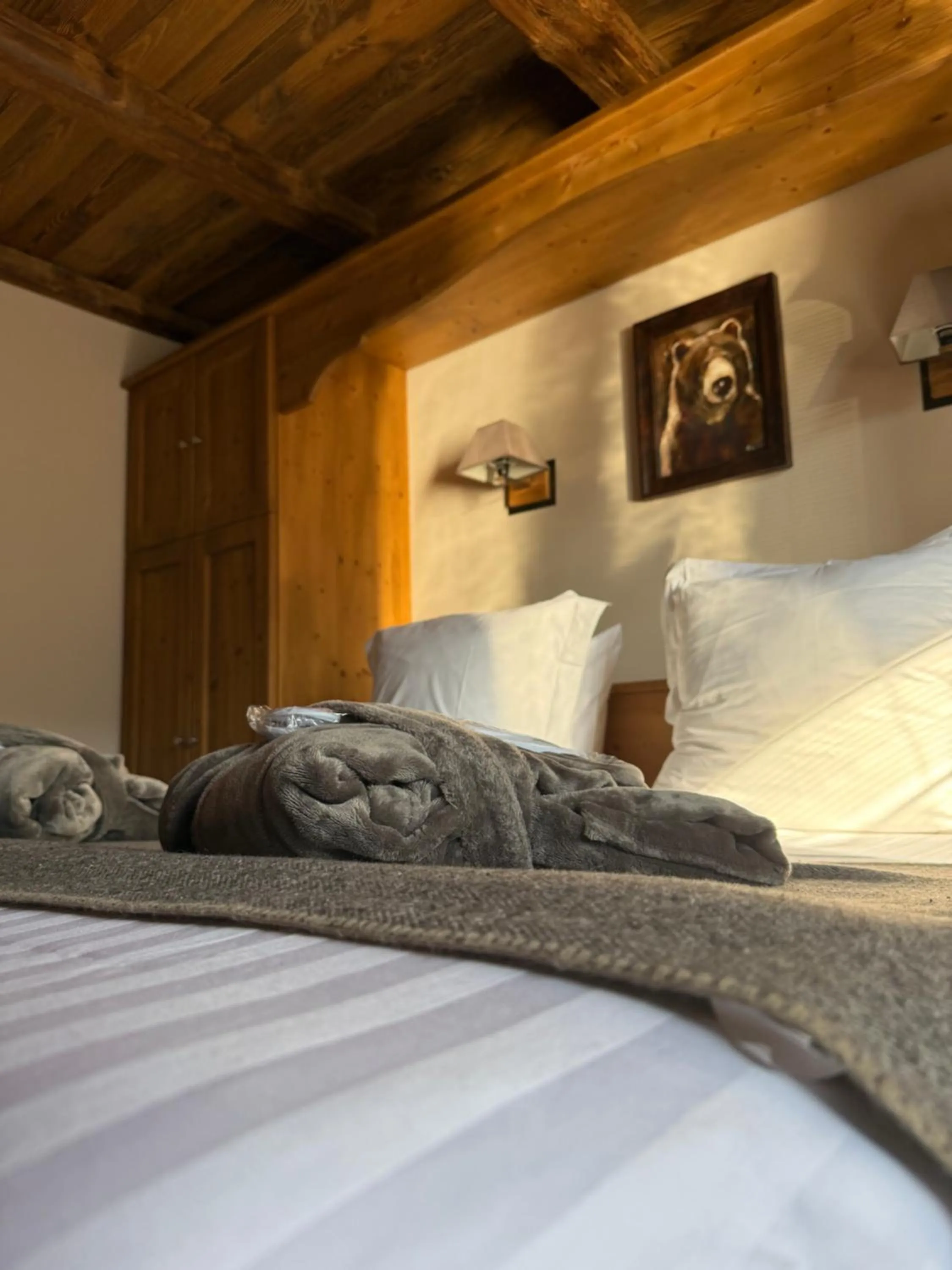 Bed in Hotel Bel'alpe