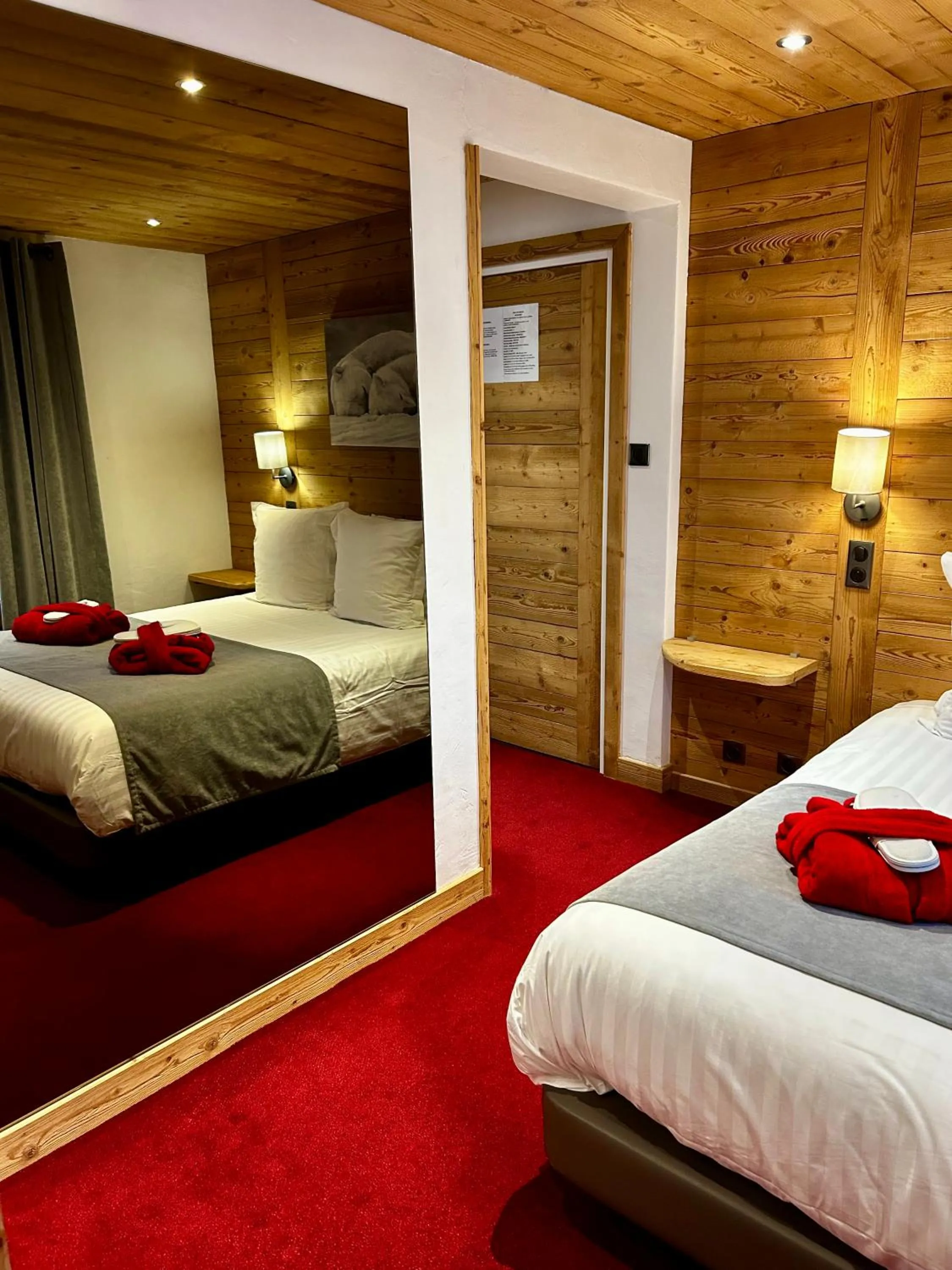 Bed in Hotel Bel'alpe