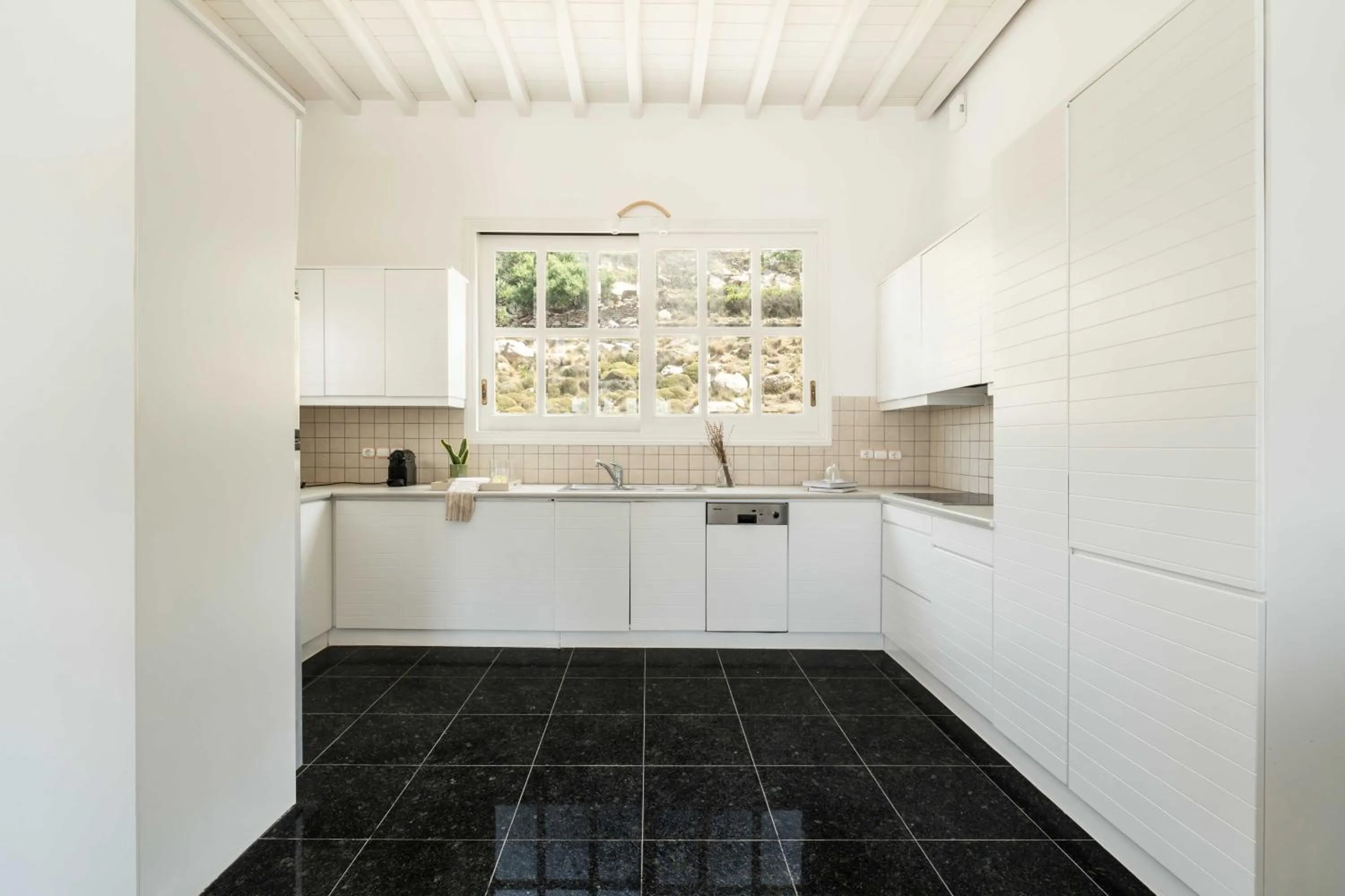 Kitchen or kitchenette in Tagoo Studios Mykonos