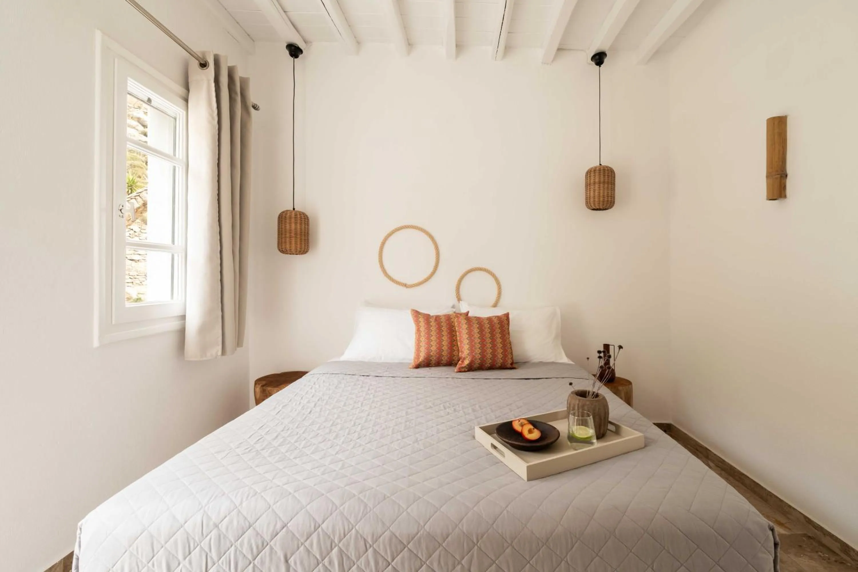 Bedroom, Bed in Tagoo Studios Mykonos