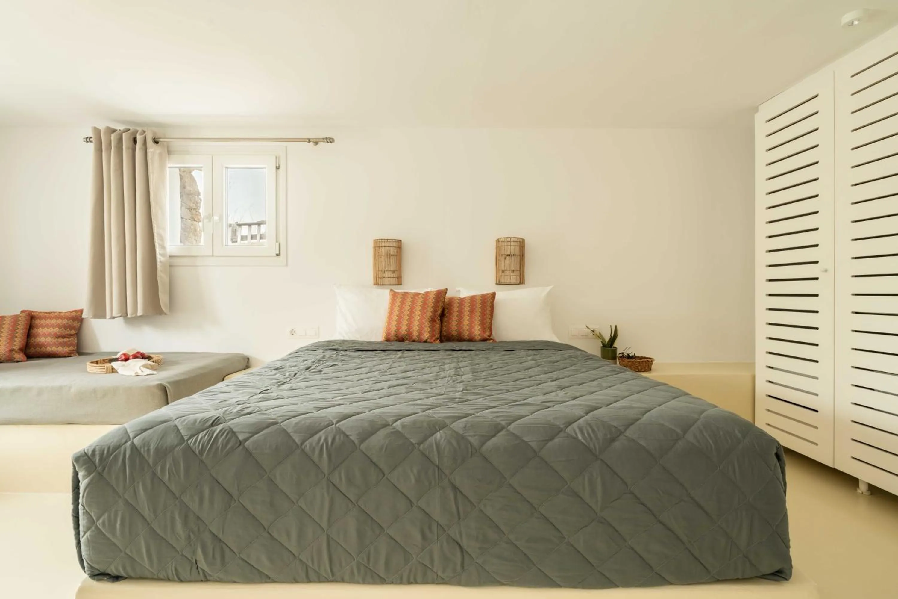 Bed in Tagoo Studios Mykonos