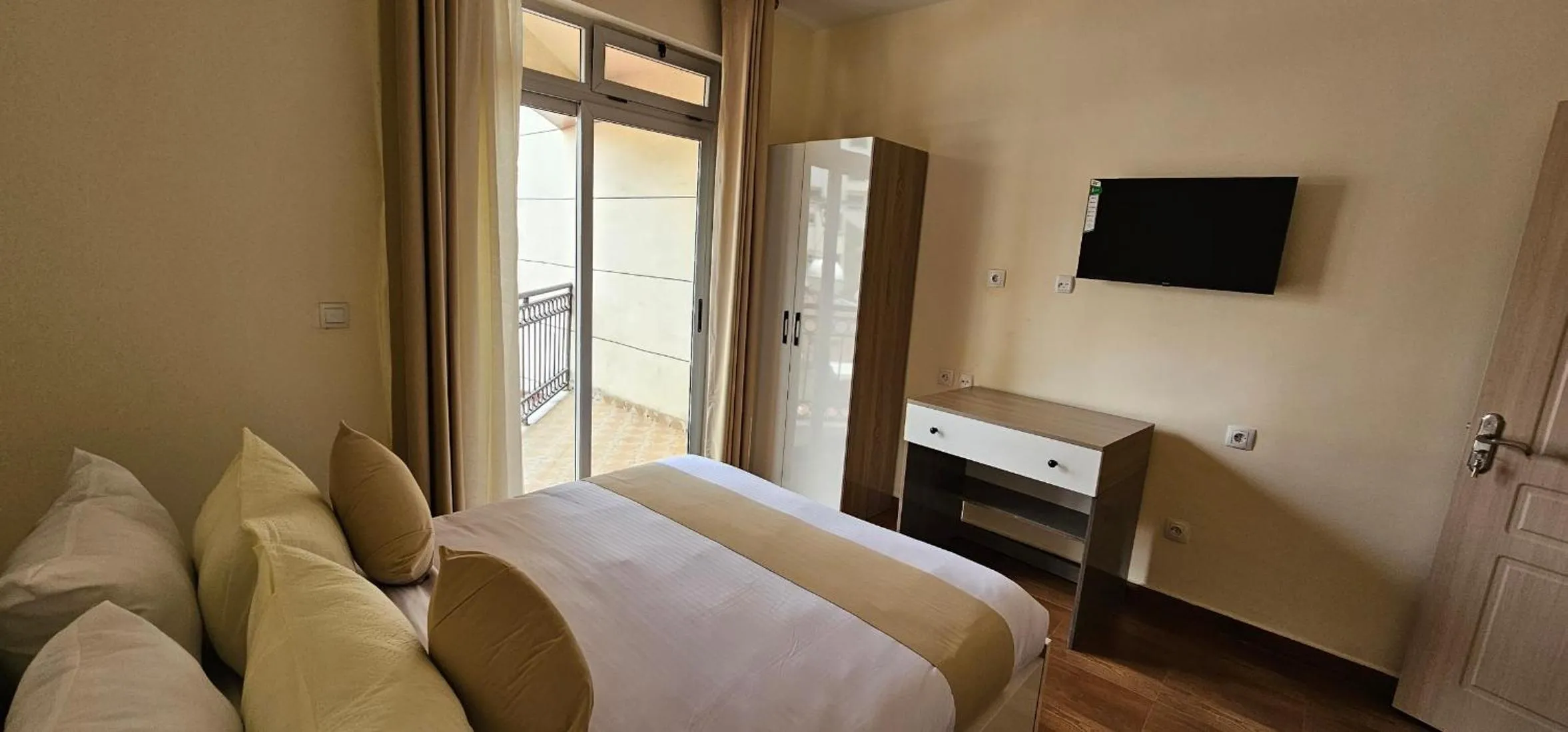 Bed in Bole Central Apartment