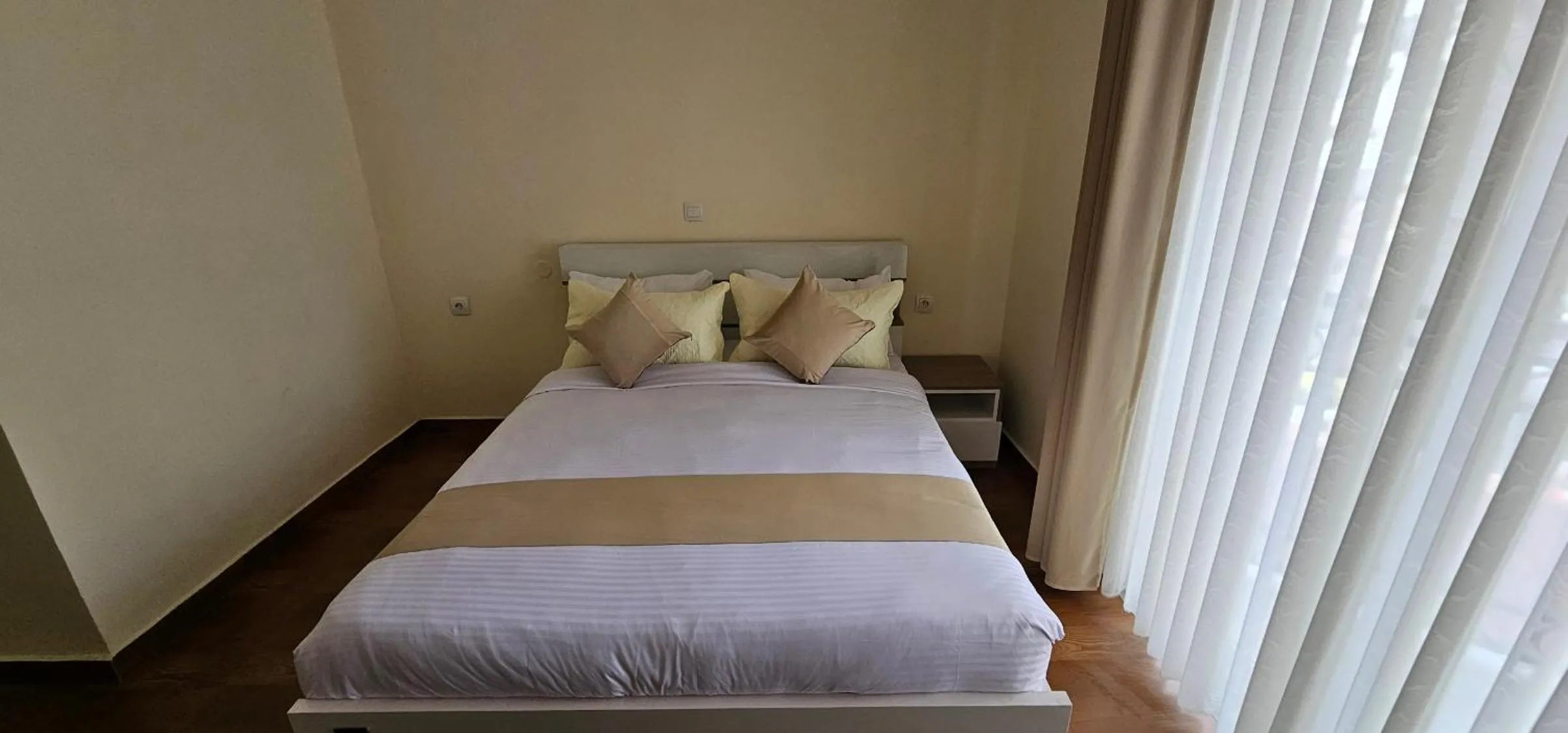 Bed in Bole Central Apartment