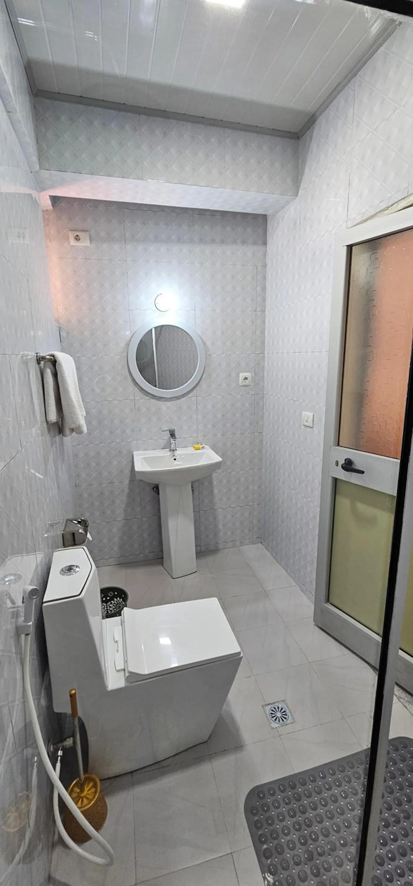 Toilet in Bole Central Apartment