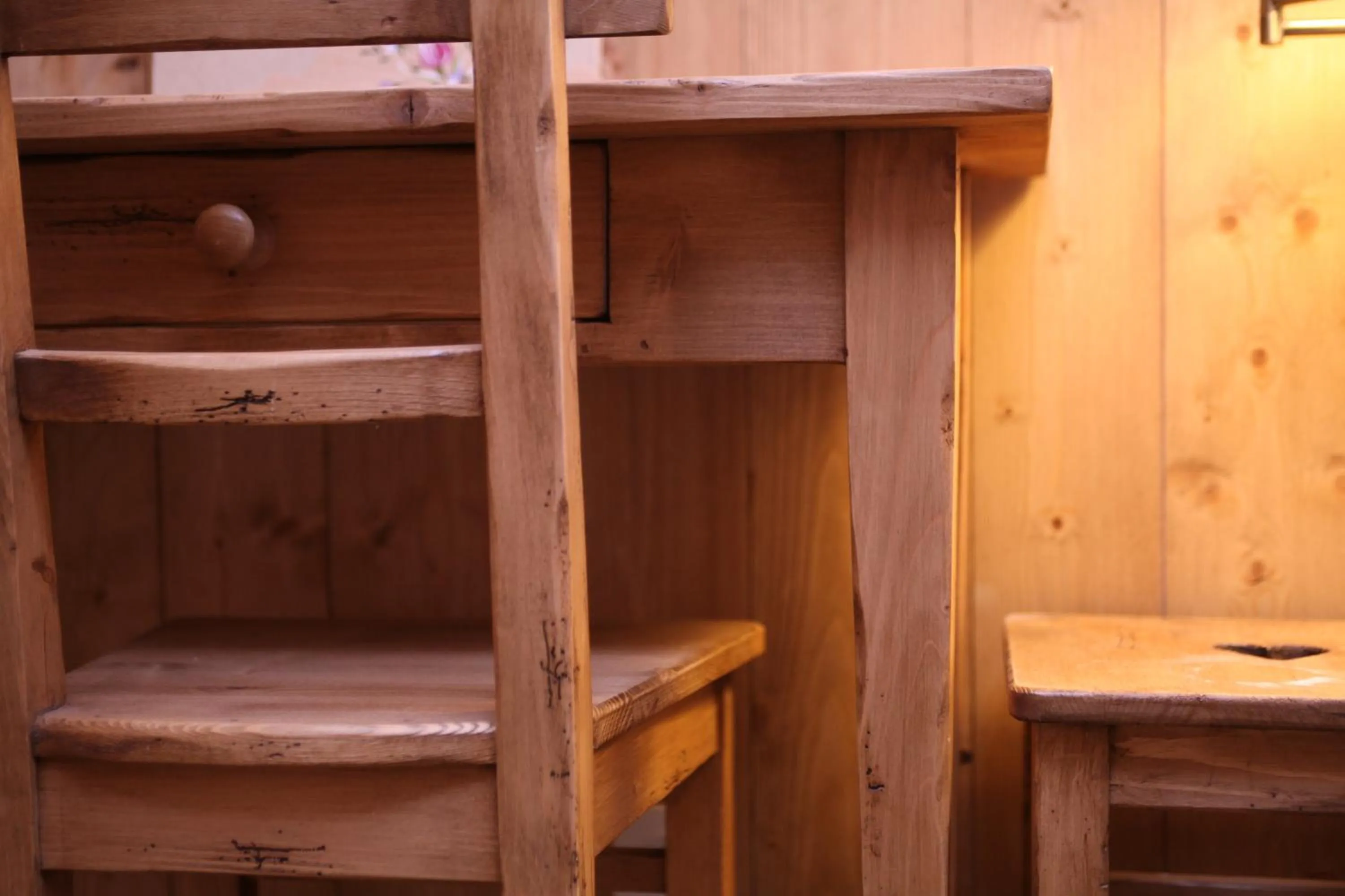 Decorative detail in Hôtel Restaurant La Ferme