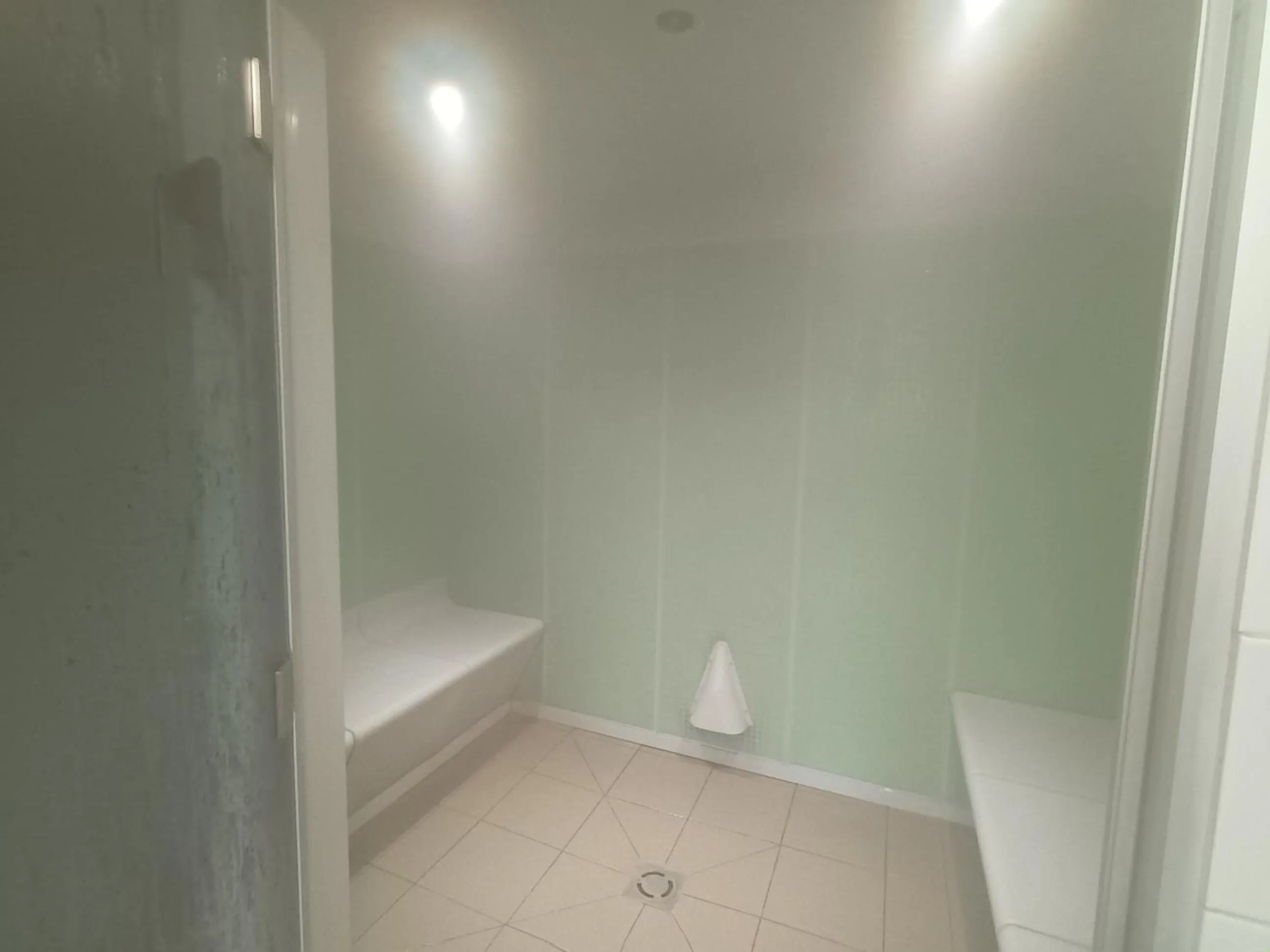 Steam room in VVF Blériot-Plage