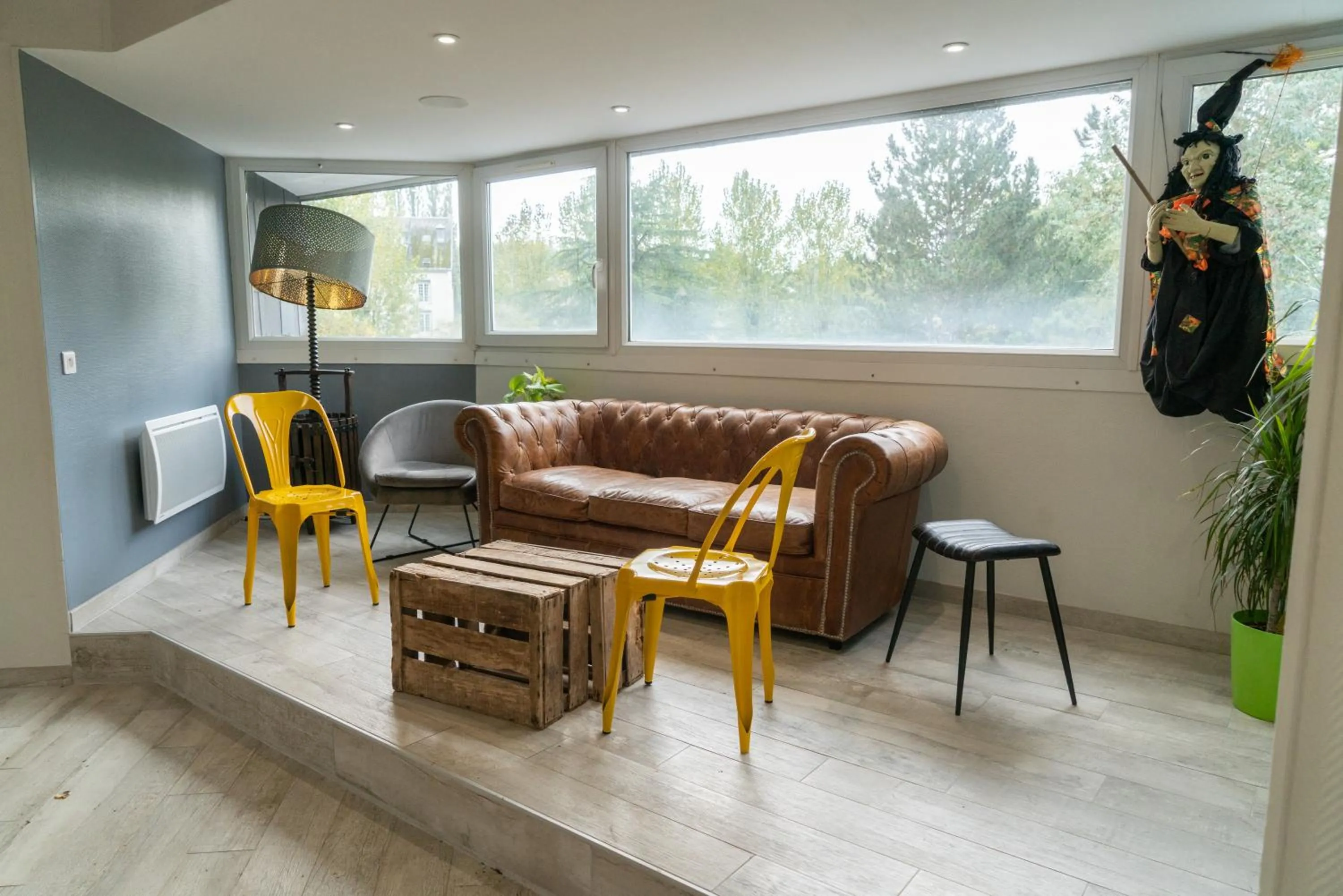 Seating area in VVF Normandie Forges-les-Eaux