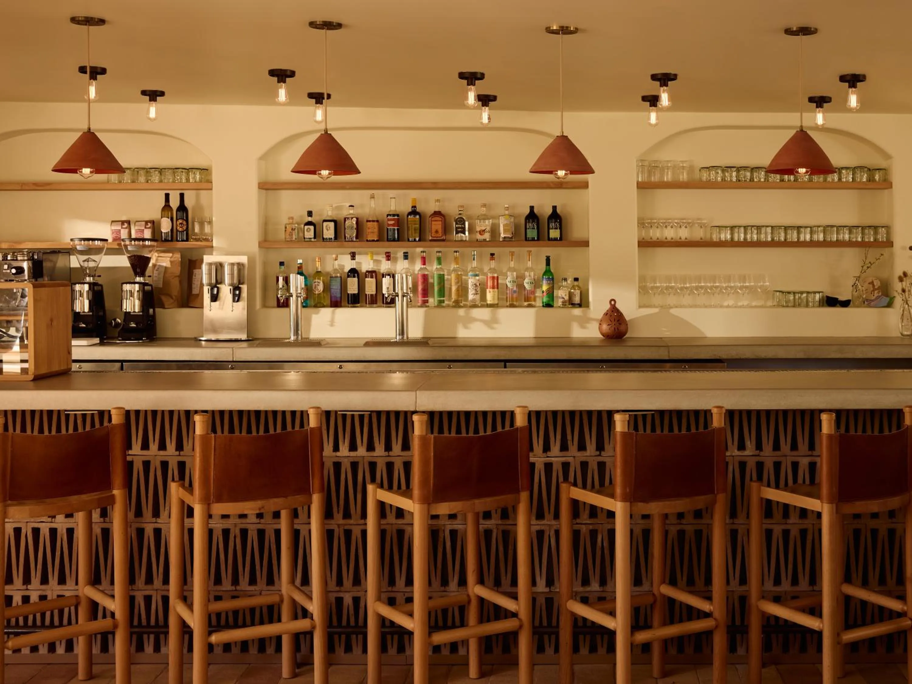 Restaurant/places to eat in Hotel Willa