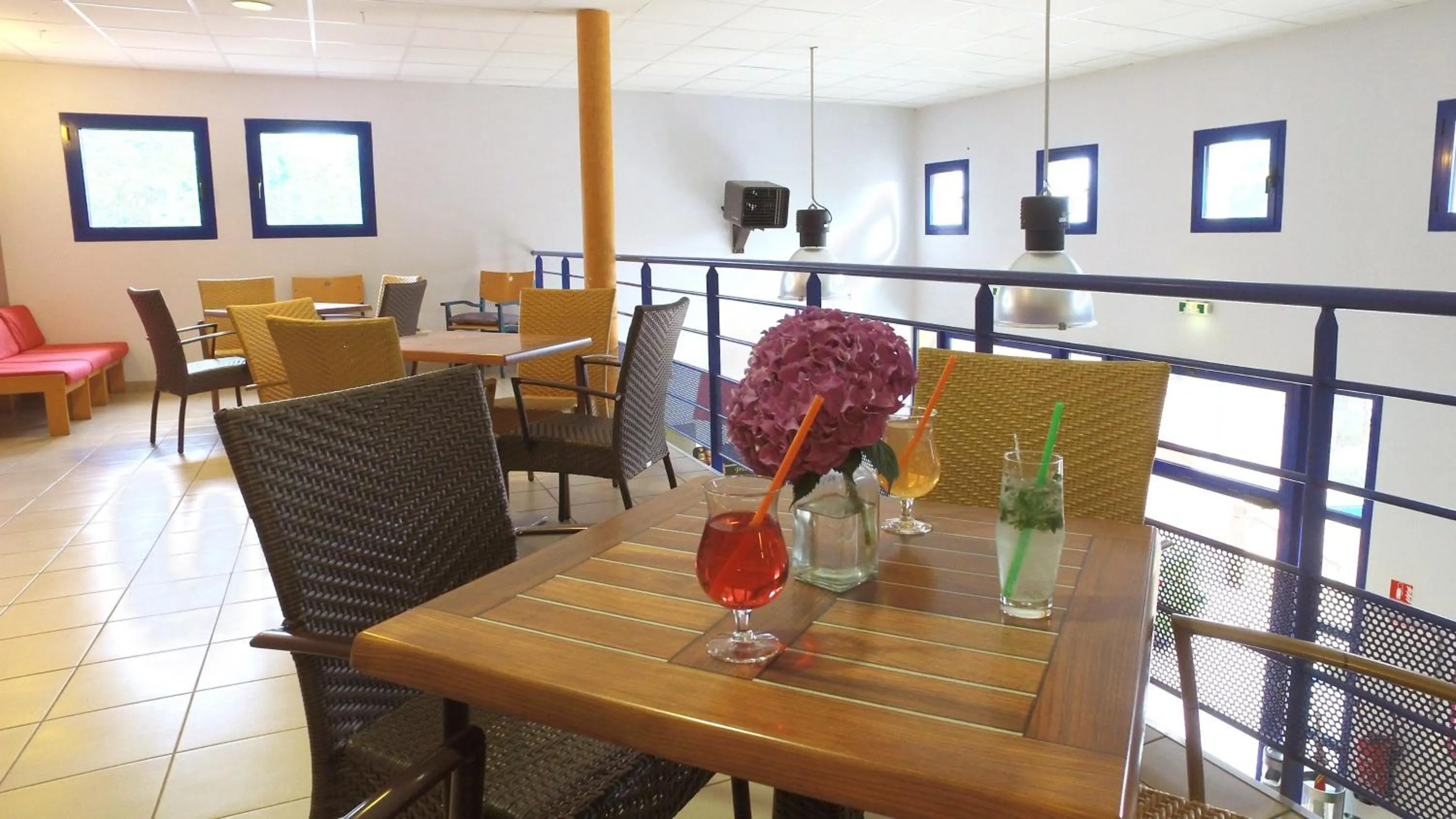 Lounge or bar in VVF Le Pays Cathare Carcassonne