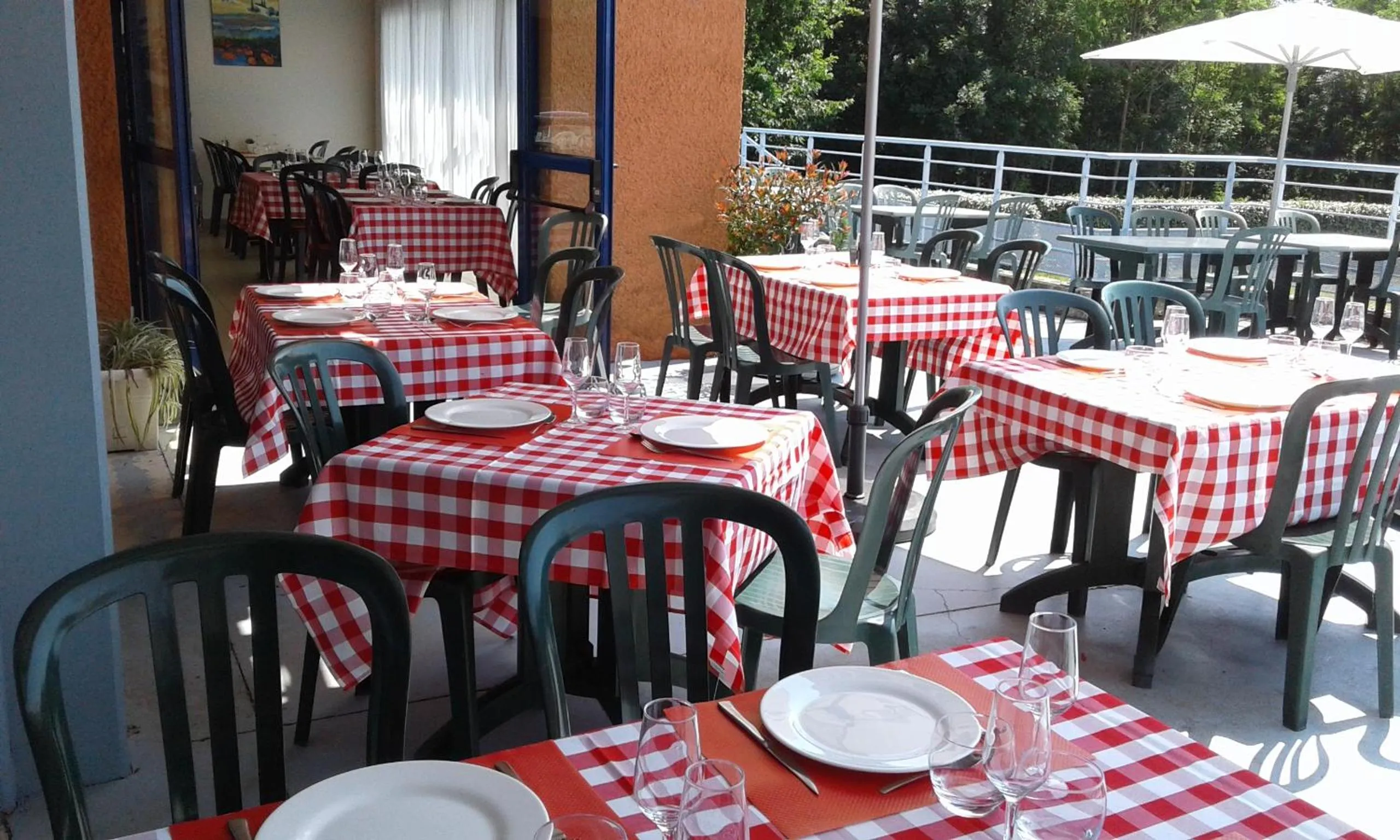 Restaurant/places to eat in VVF Le Pays Cathare Carcassonne