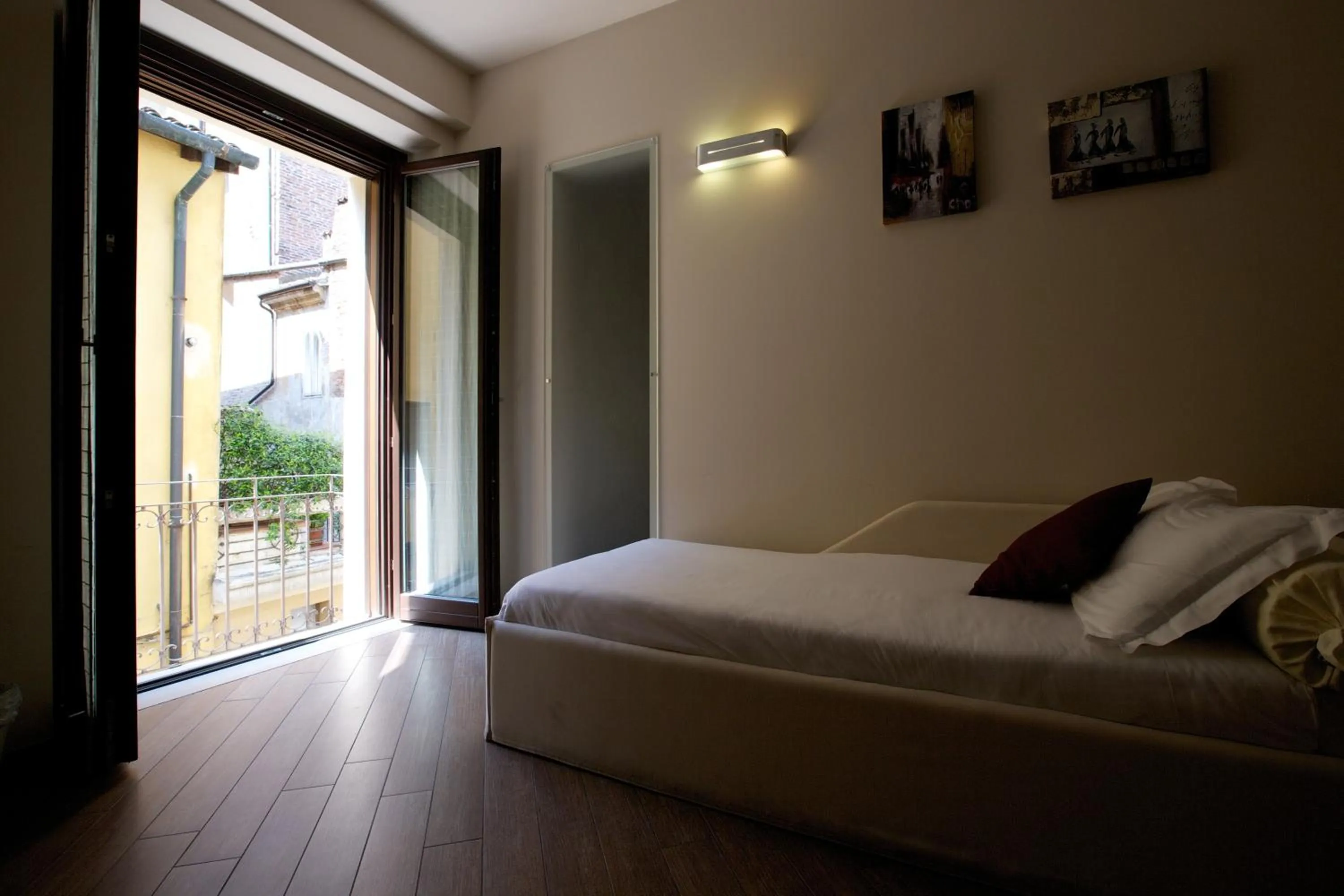 Photo of the whole room, Bed in Hotel Leon D'Oro