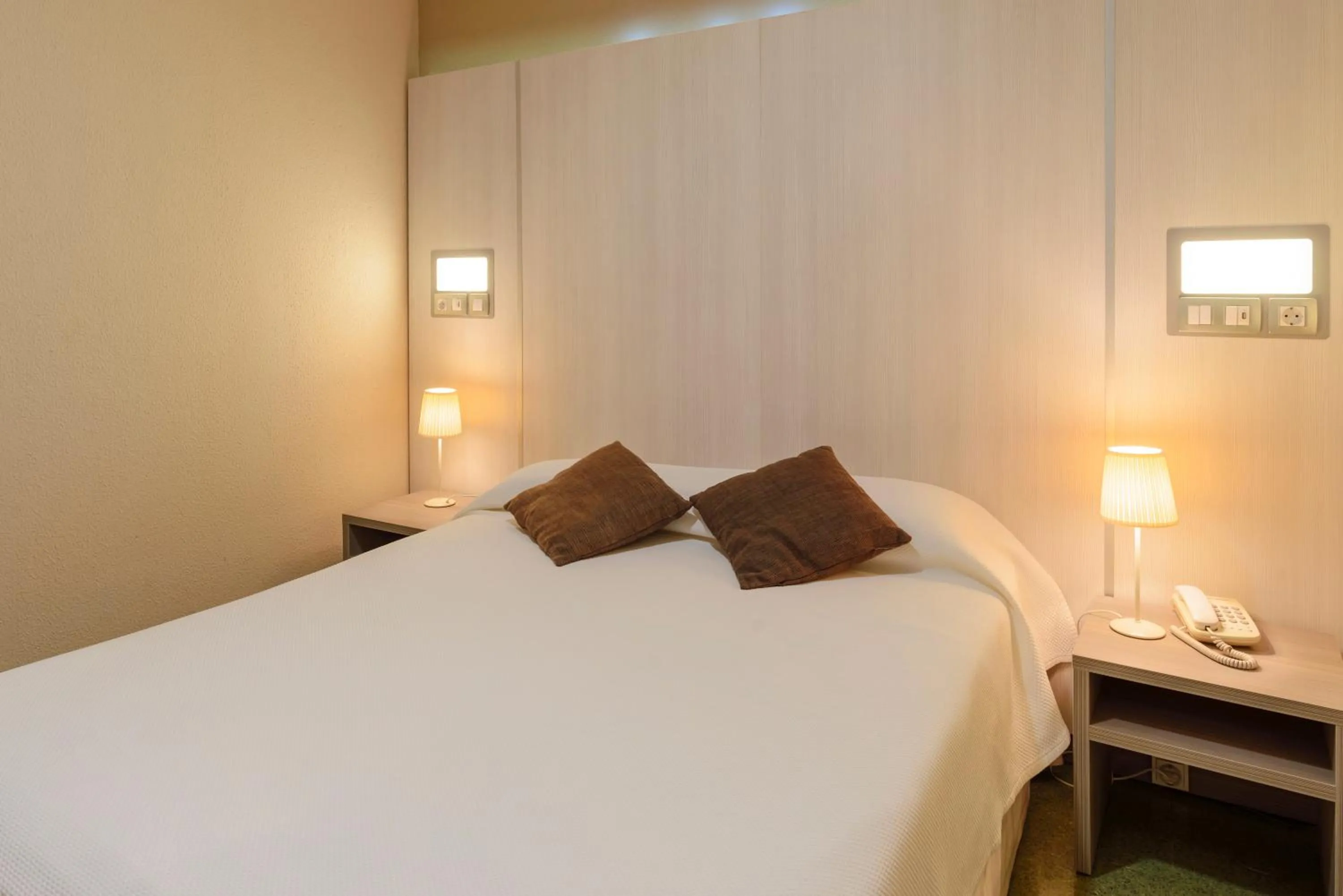 Photo of the whole room, Bed in Hotel Capri