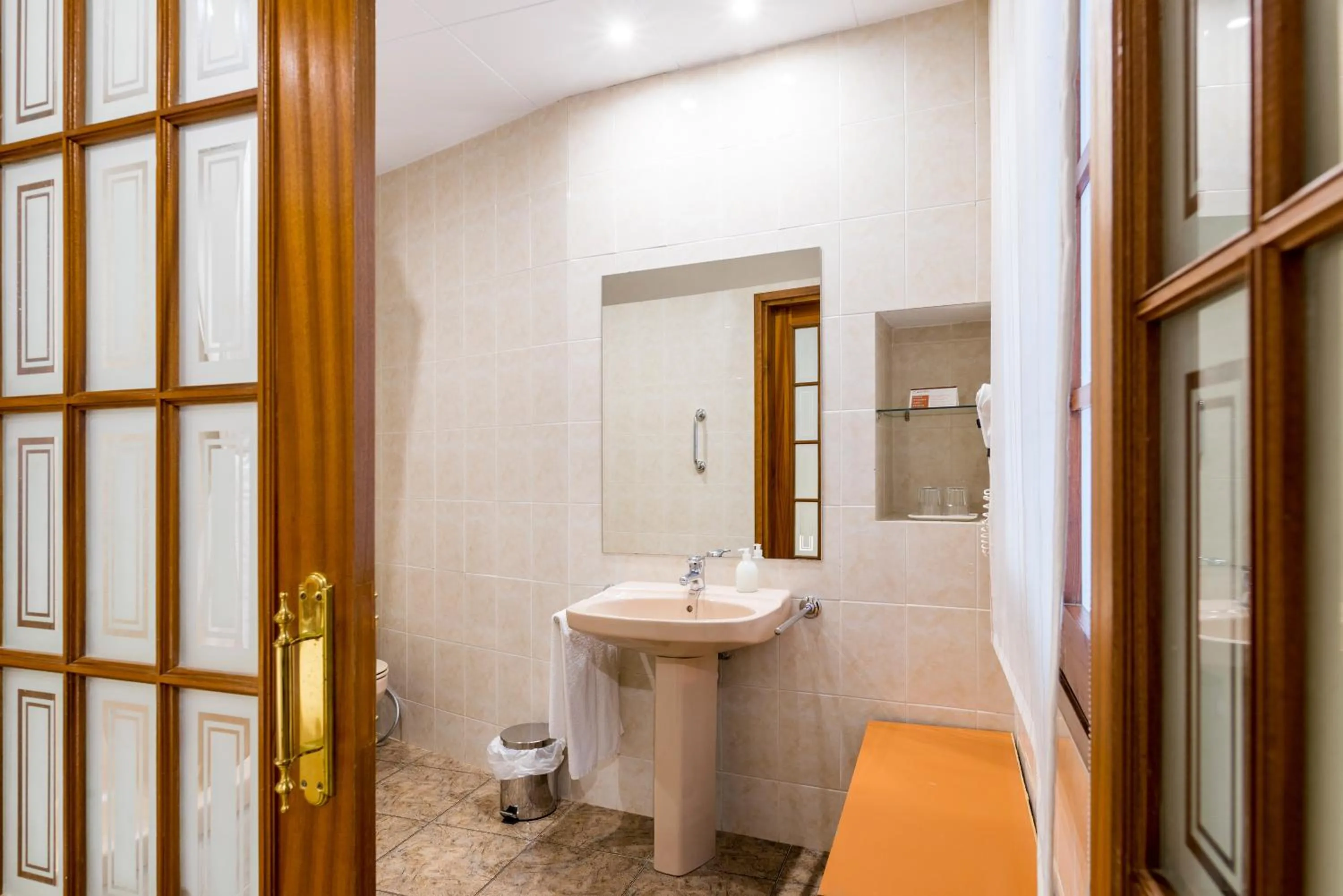 Bath in Hotel Capri