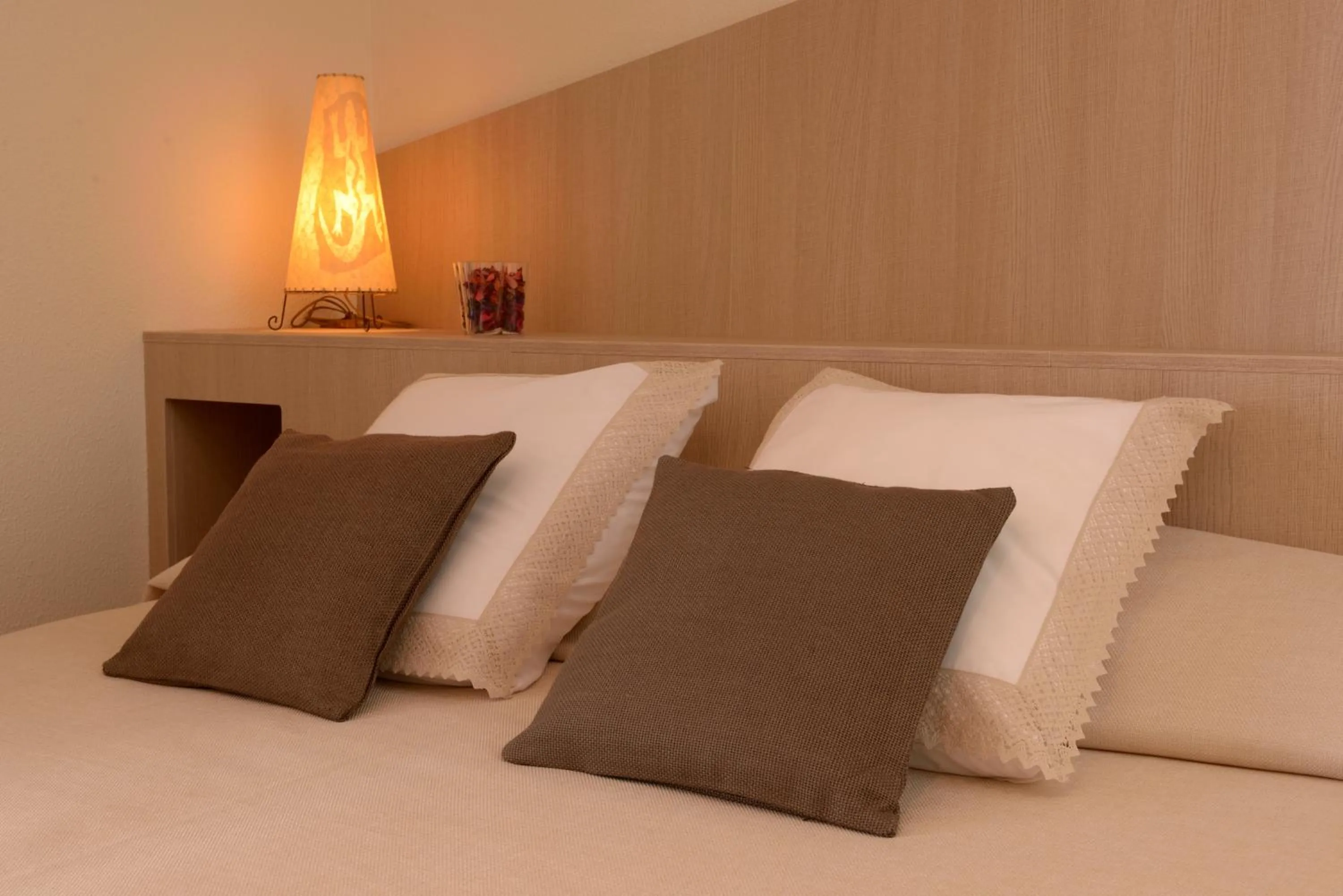 Decorative detail, Bed in Hotel Capri