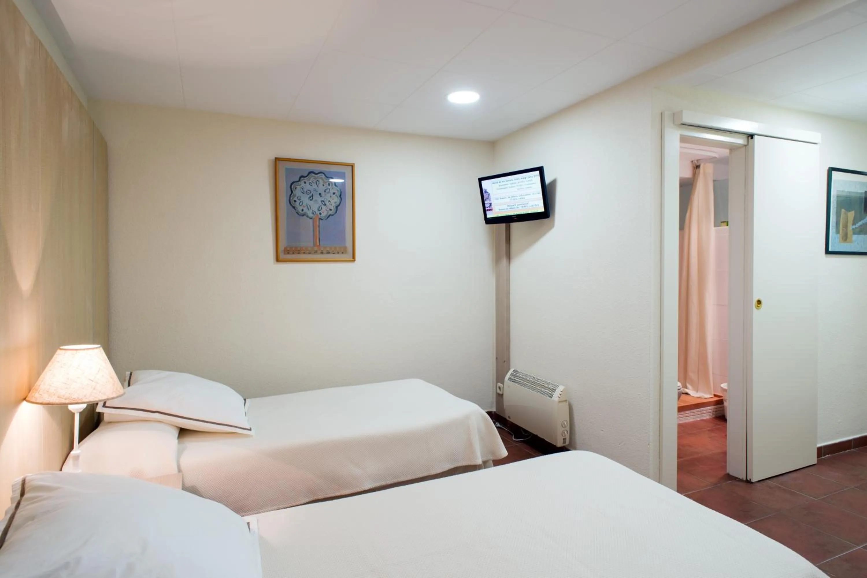 Bedroom, Bed in Hotel Capri