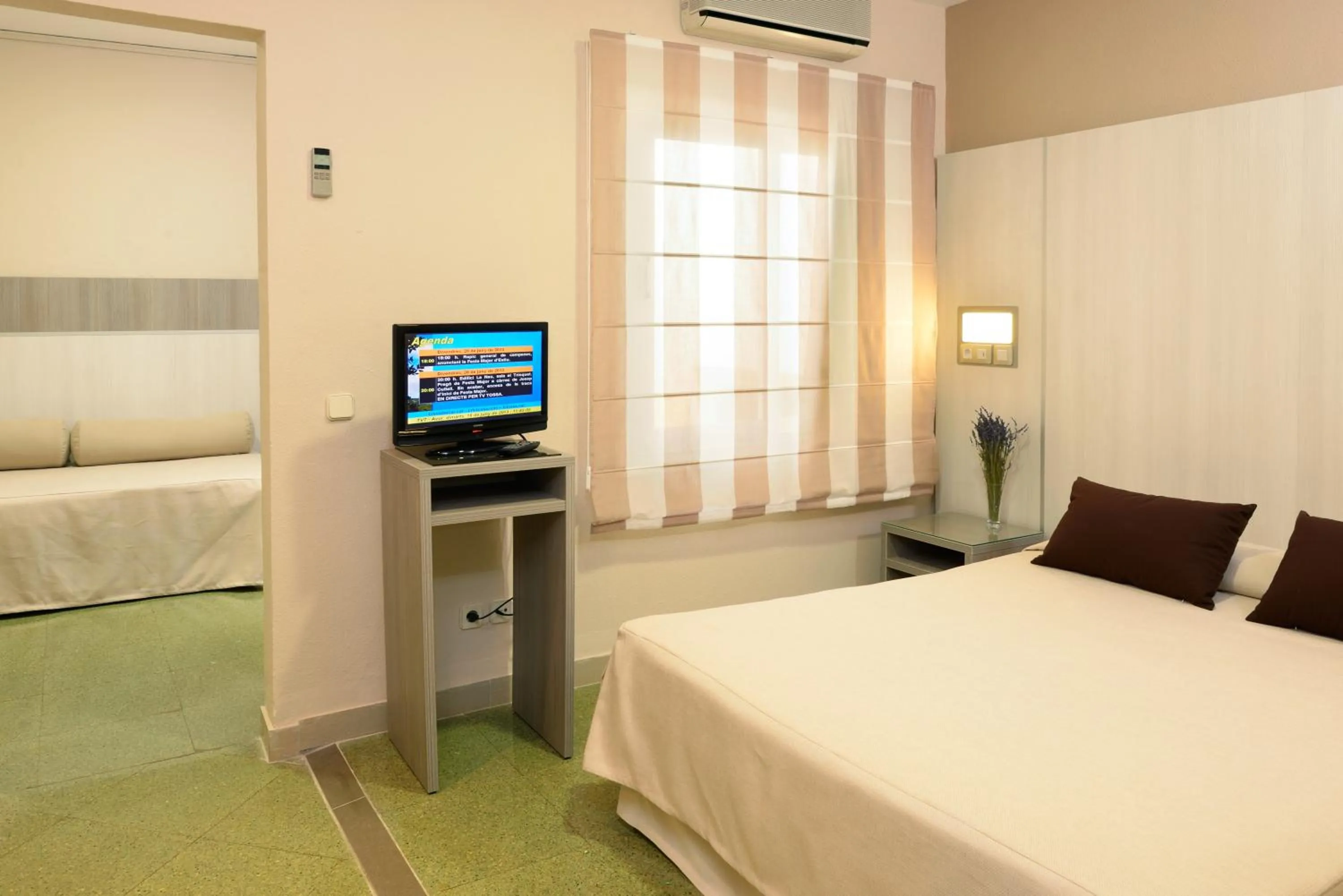 Bed in Hotel Capri