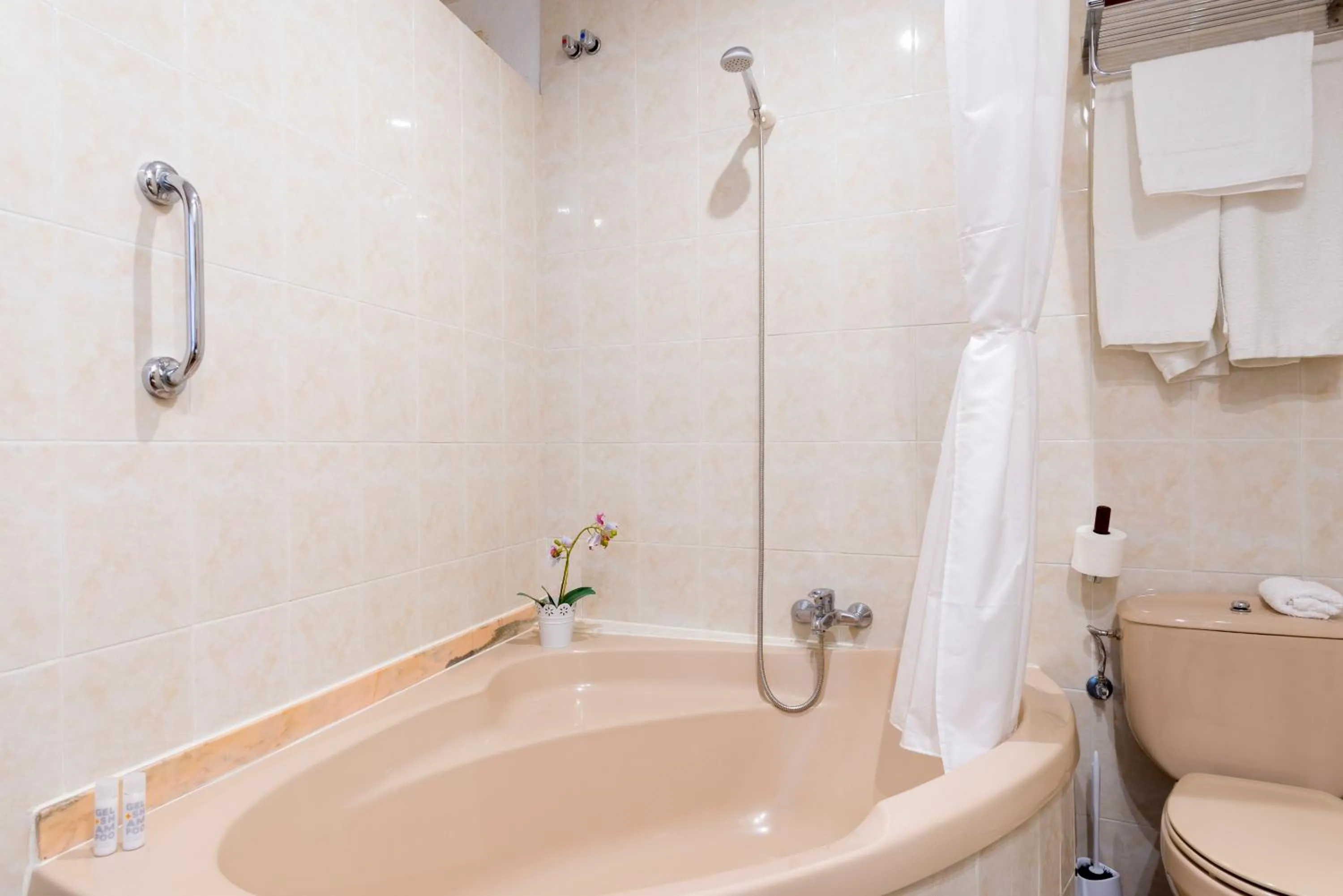 Bathroom in Hotel Capri