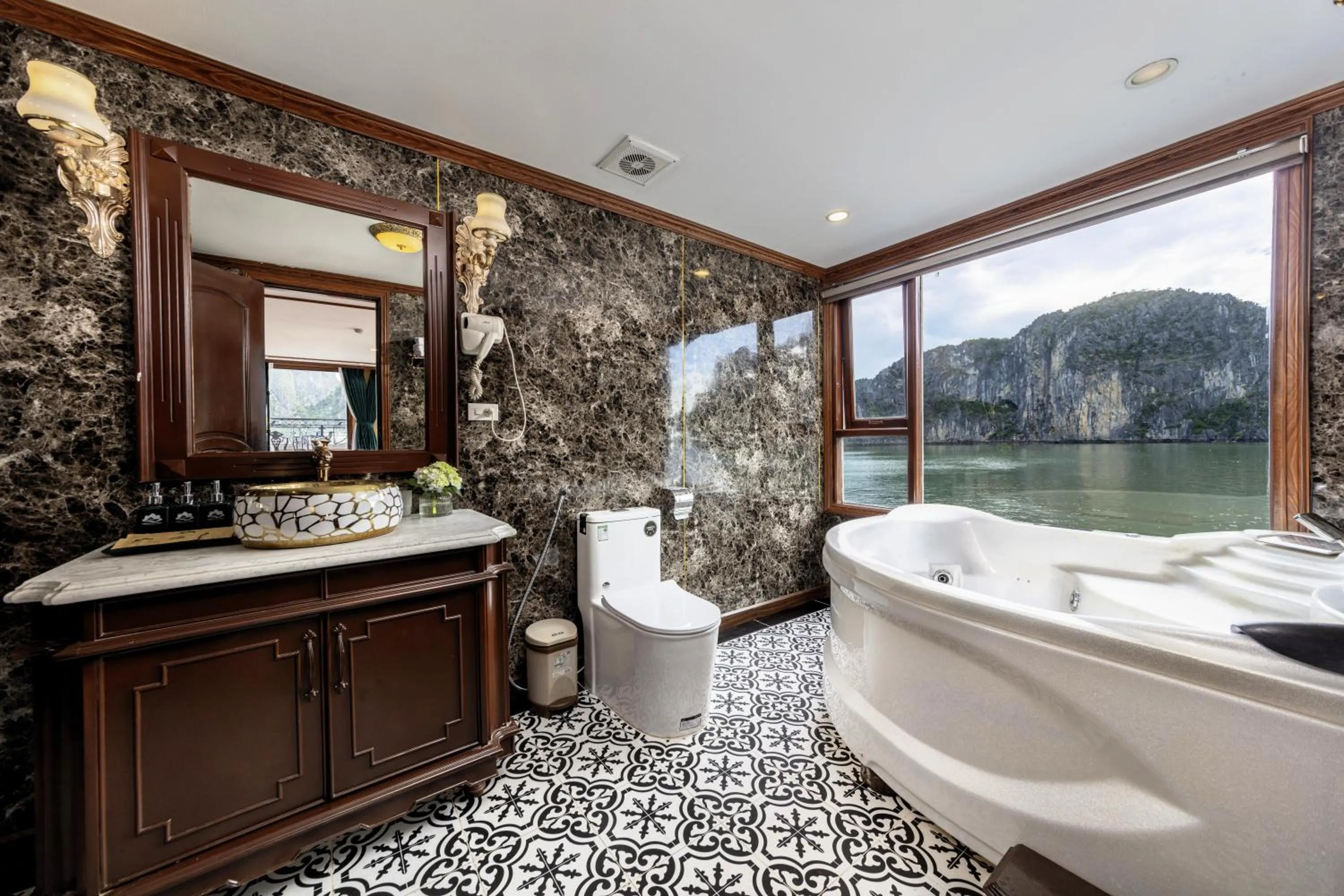 Shower in Verdure Lotus Grandeur Cruise on Ha Long Bay