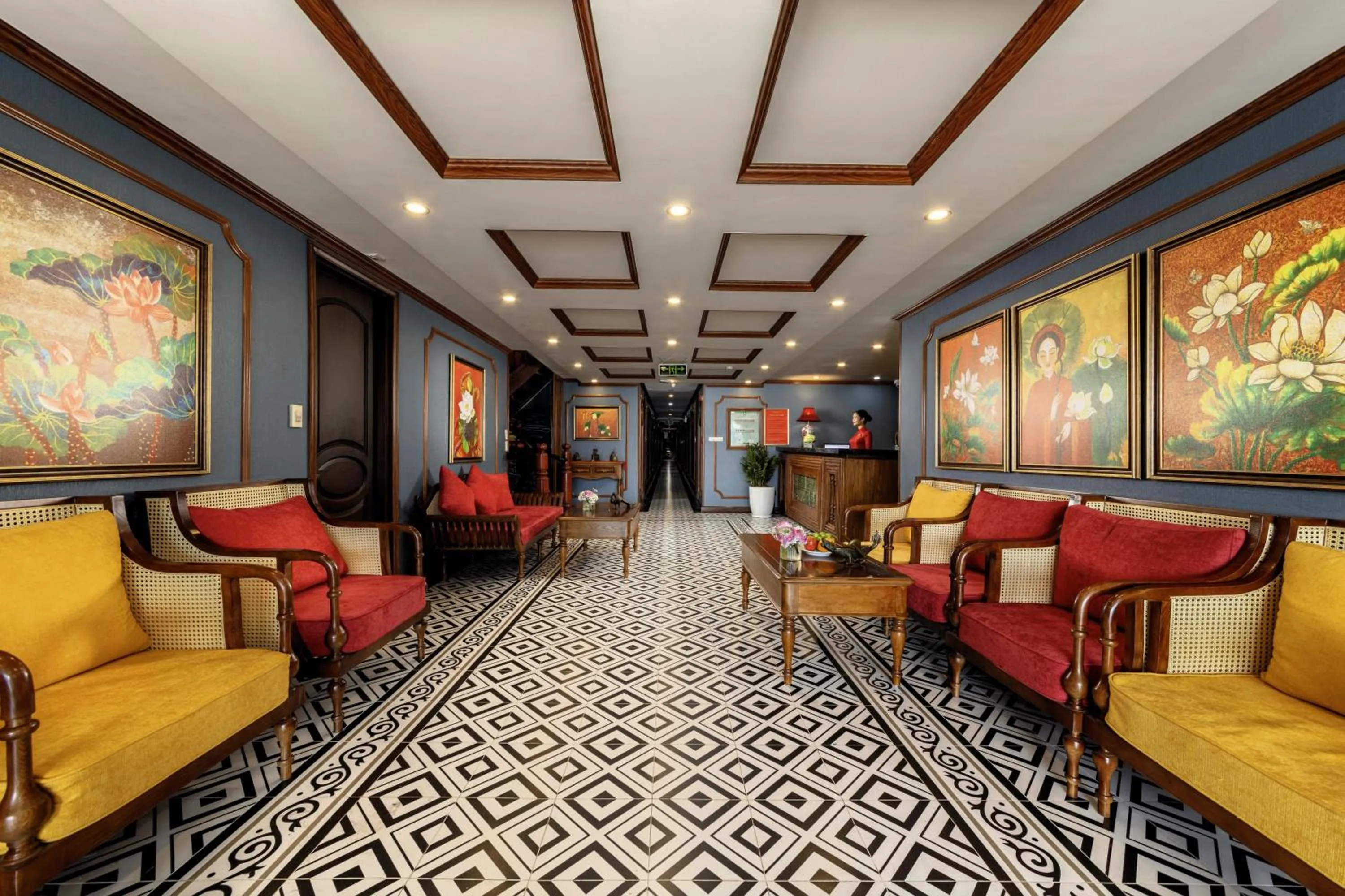Lobby or reception in Verdure Lotus Grandeur Cruise on Ha Long Bay