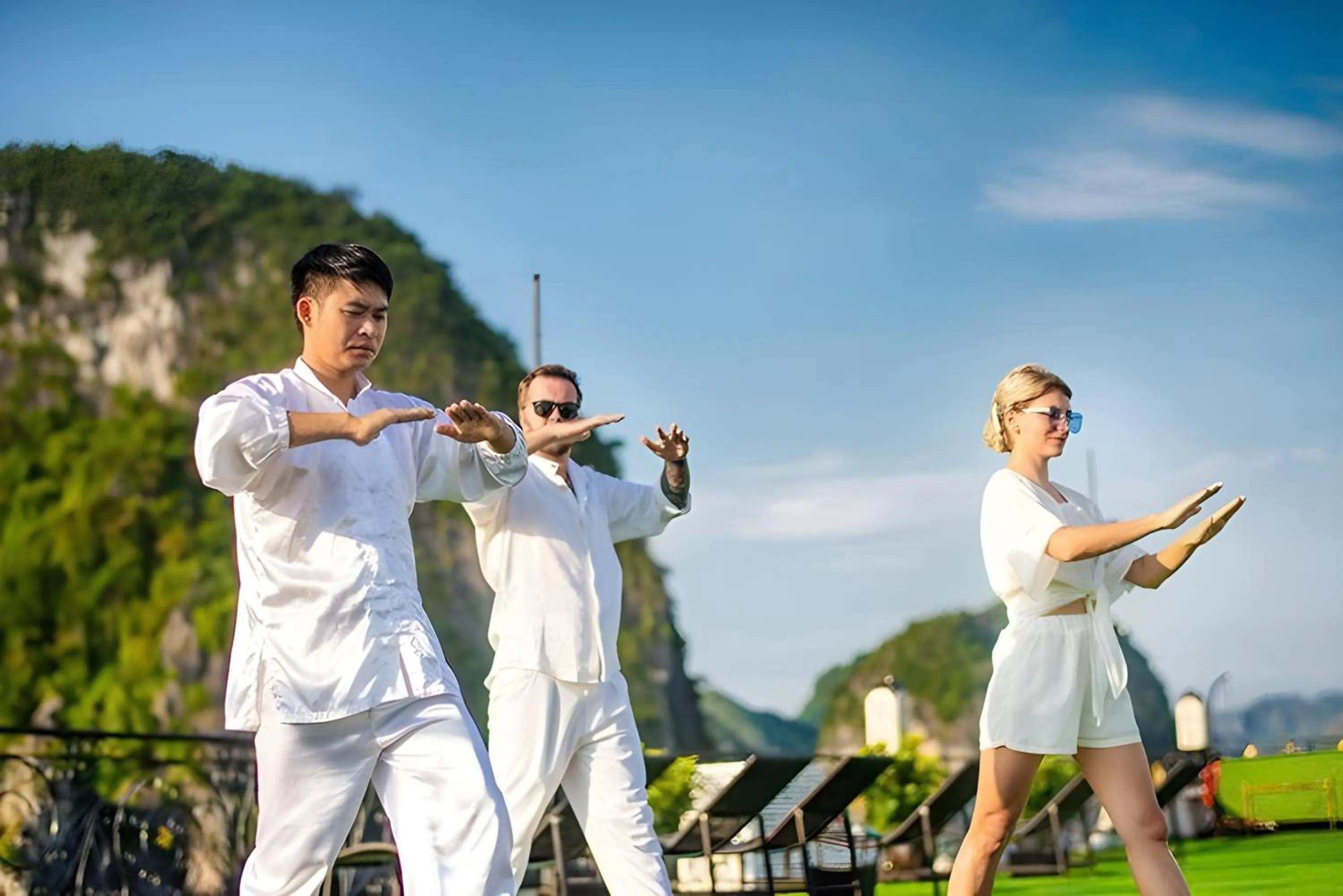 Activities in Verdure Lotus Grandeur Cruise on Ha Long Bay