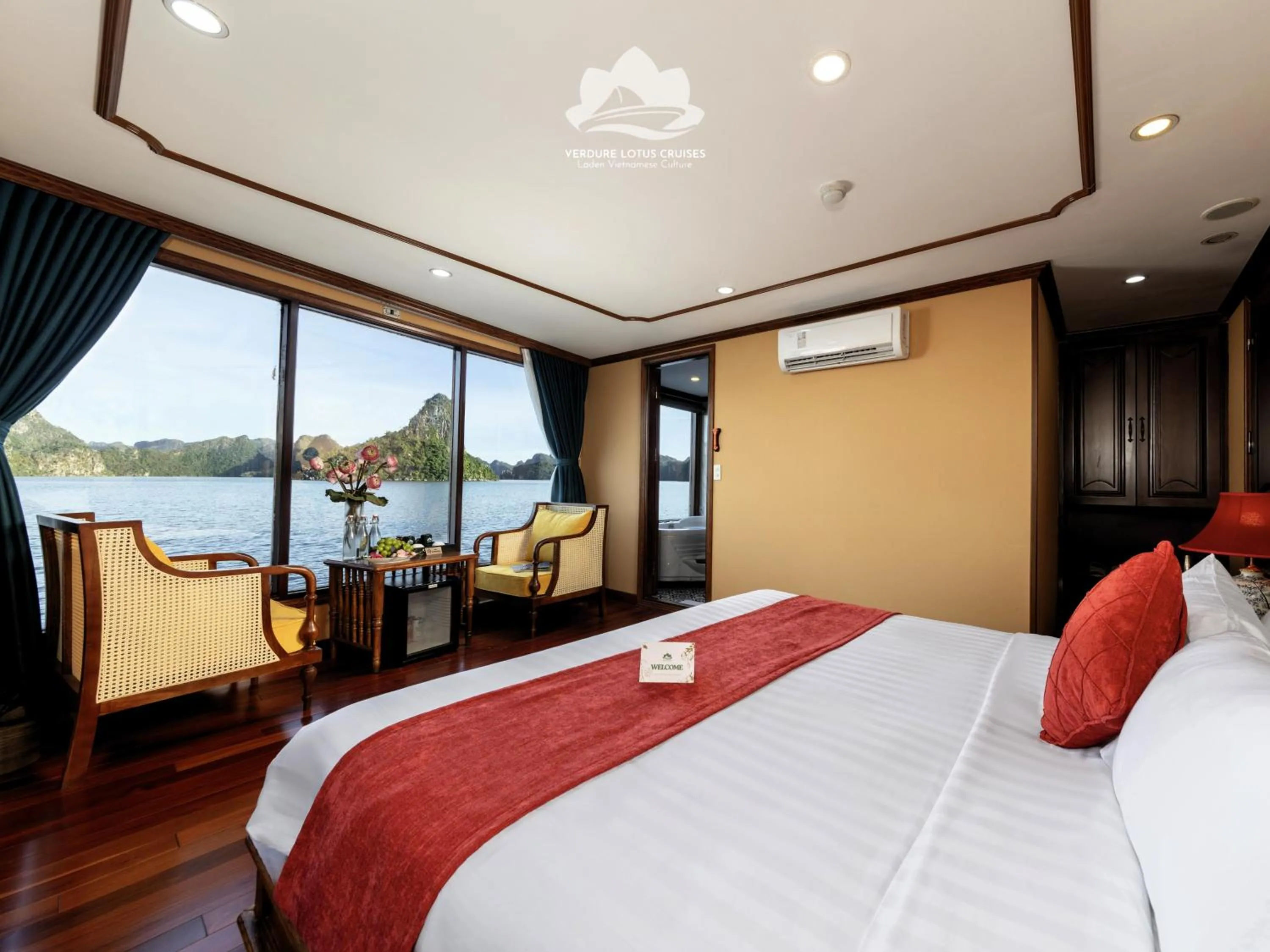 Bed in Verdure Lotus Grandeur Cruise on Ha Long Bay