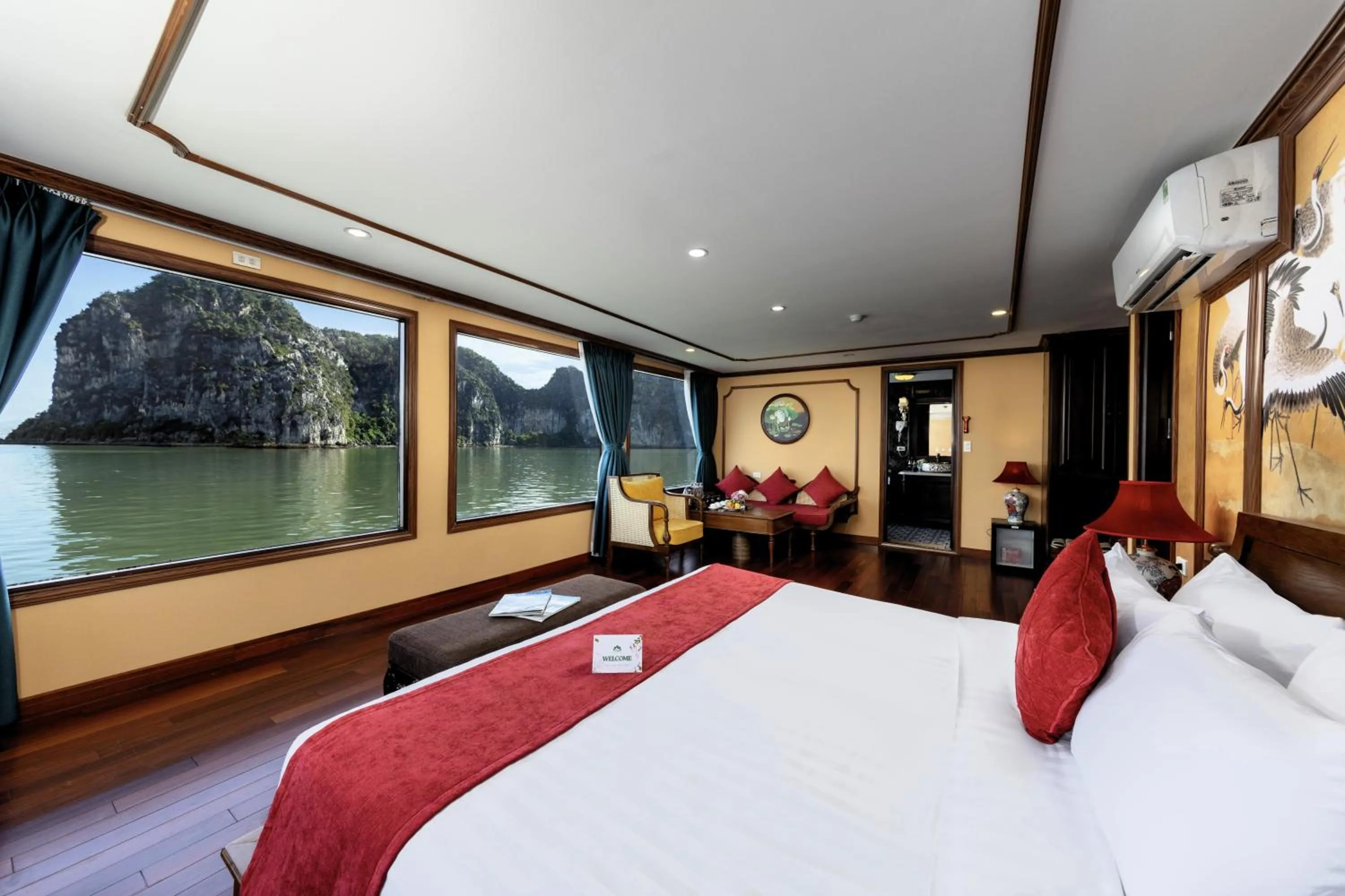 Bed in Verdure Lotus Grandeur Cruise on Ha Long Bay