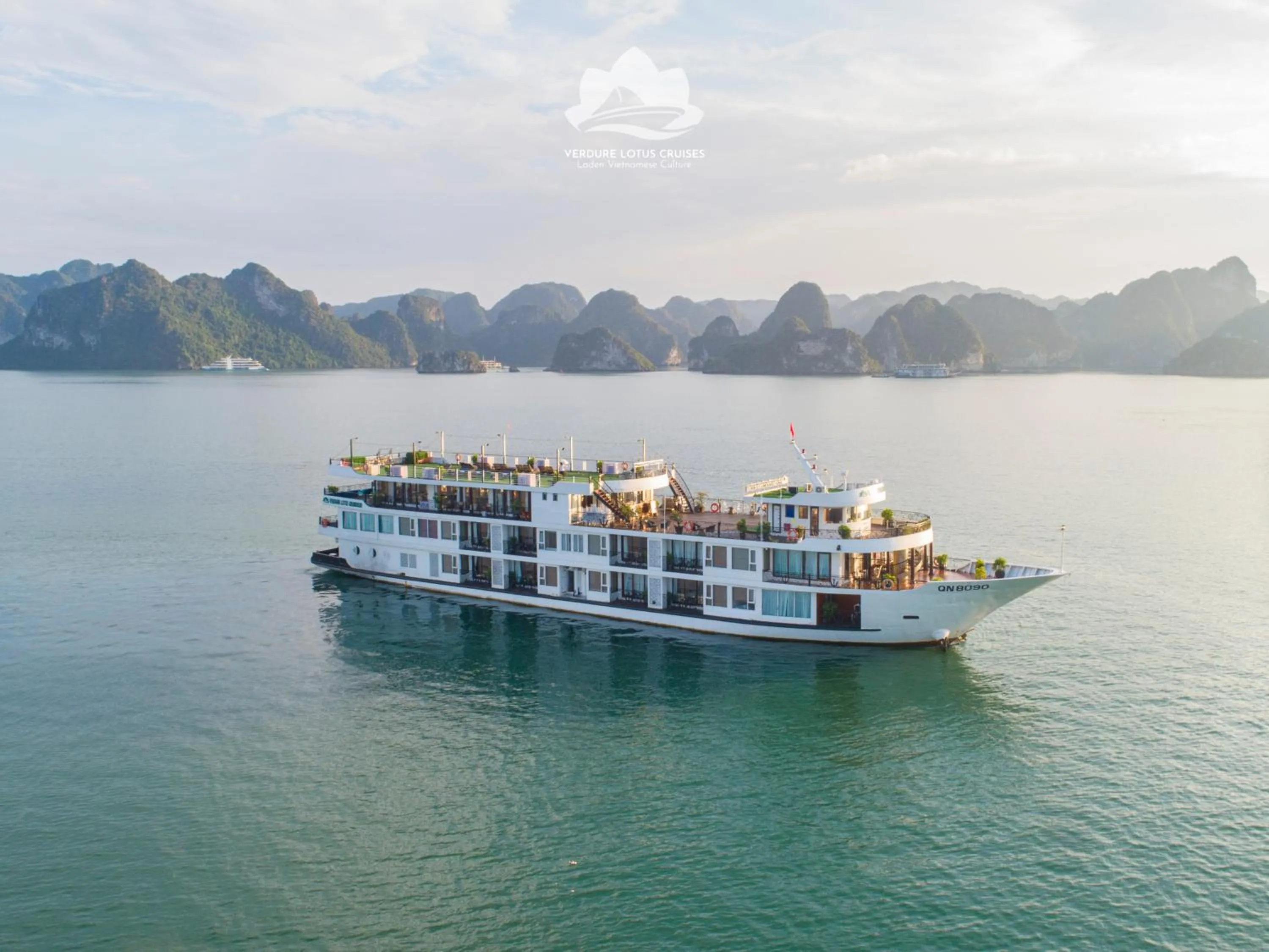 Property building in Verdure Lotus Grandeur Cruise on Ha Long Bay
