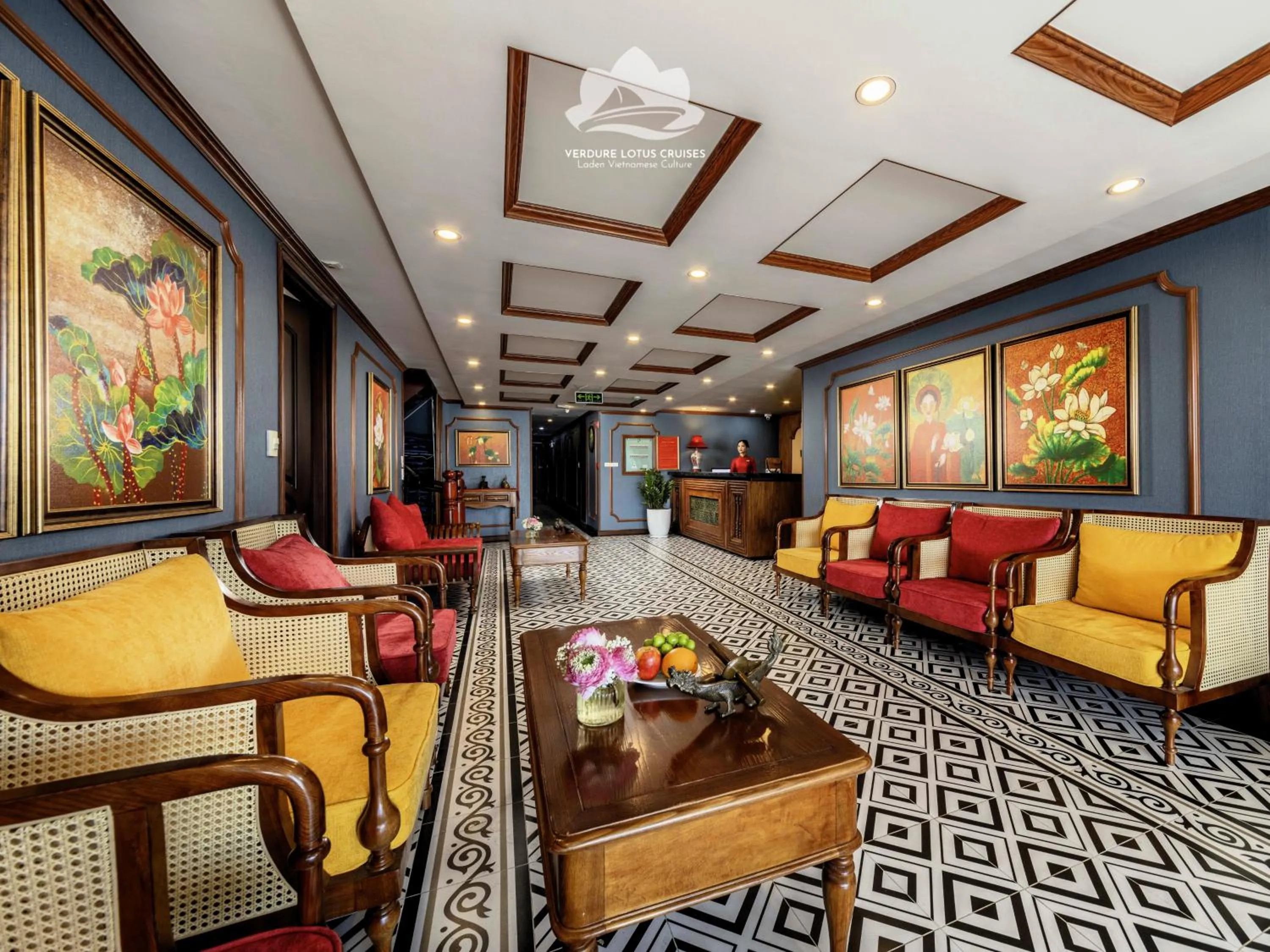 Communal lounge/ TV room in Verdure Lotus Grandeur Cruise on Ha Long Bay