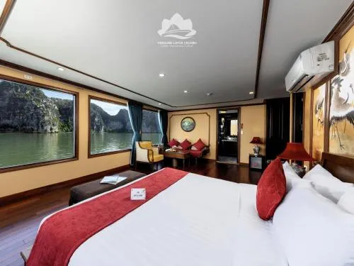 Bed in Verdure Lotus Grandeur Cruise on Ha Long Bay