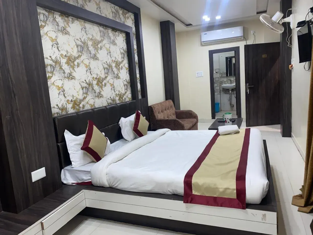 Double Room in Hotel New Grand Double Room in Hotel New Grand