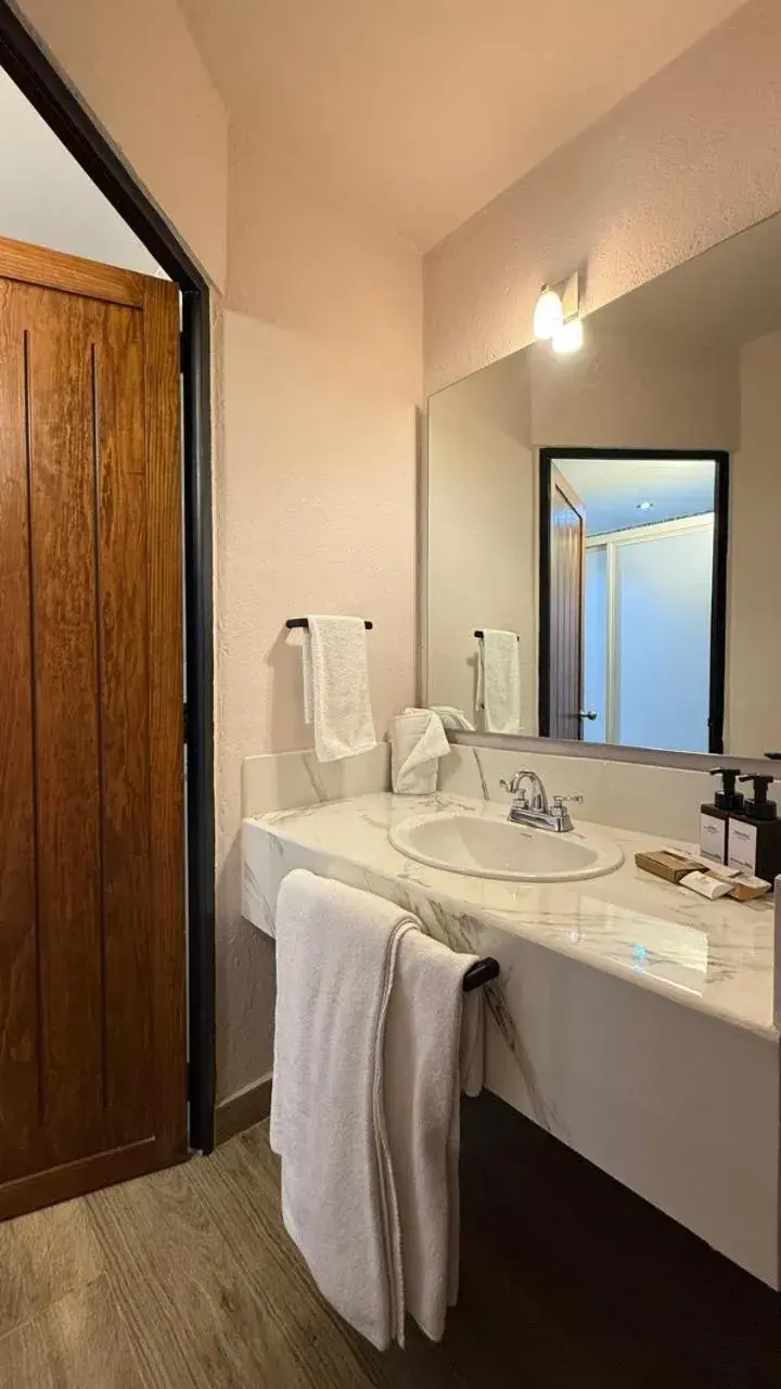 Twin Room in Hotel La Querencia Twin Room in Hotel La Querencia