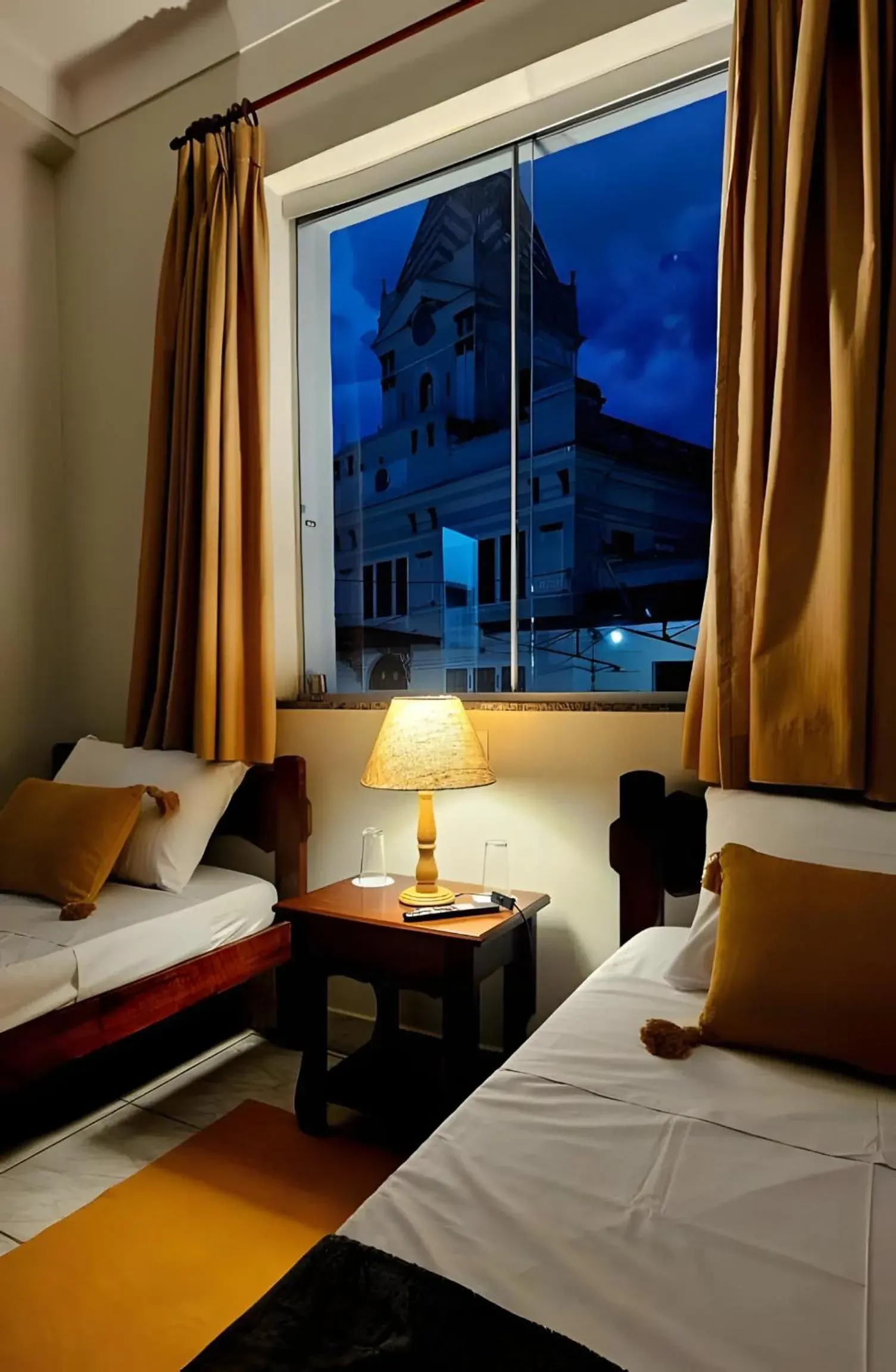 Double Room in Hotel Barbacena Double Room in Hotel Barbacena