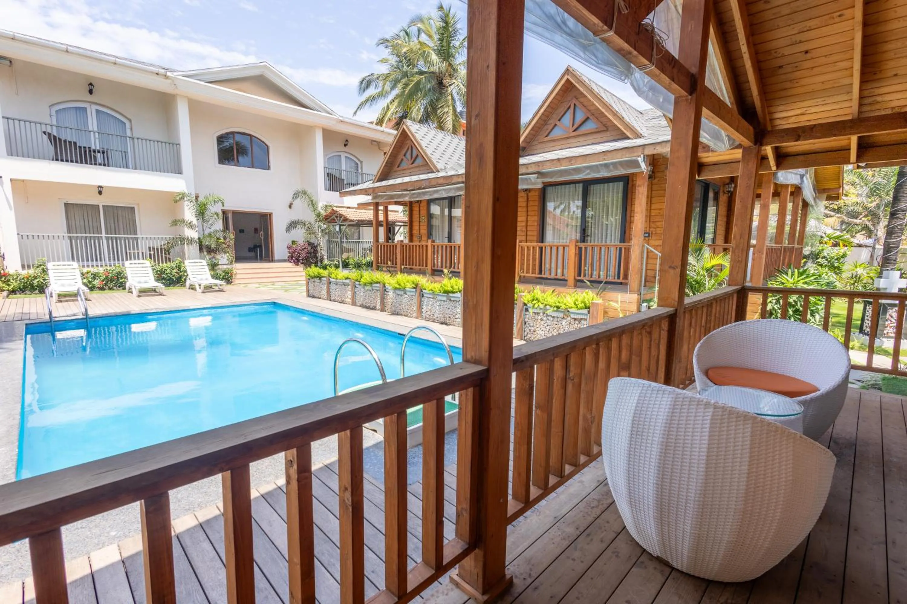 Balcony/Terrace in Foxoso Aaristo Baga Beach Resort