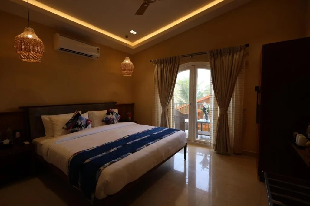 Bedroom, Bed in Foxoso Aaristo Baga Beach Resort