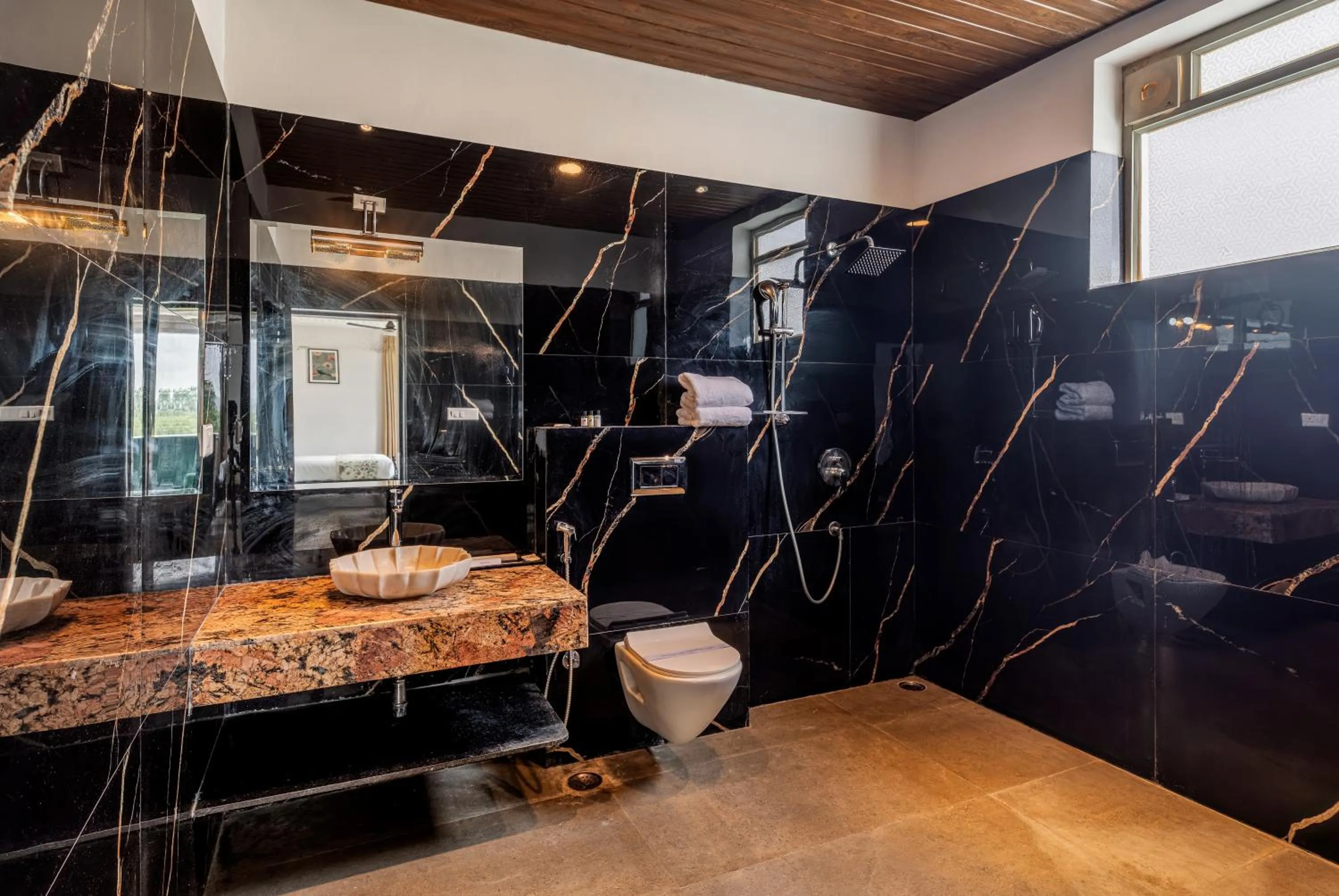 Shower in Surya Kothi Resort