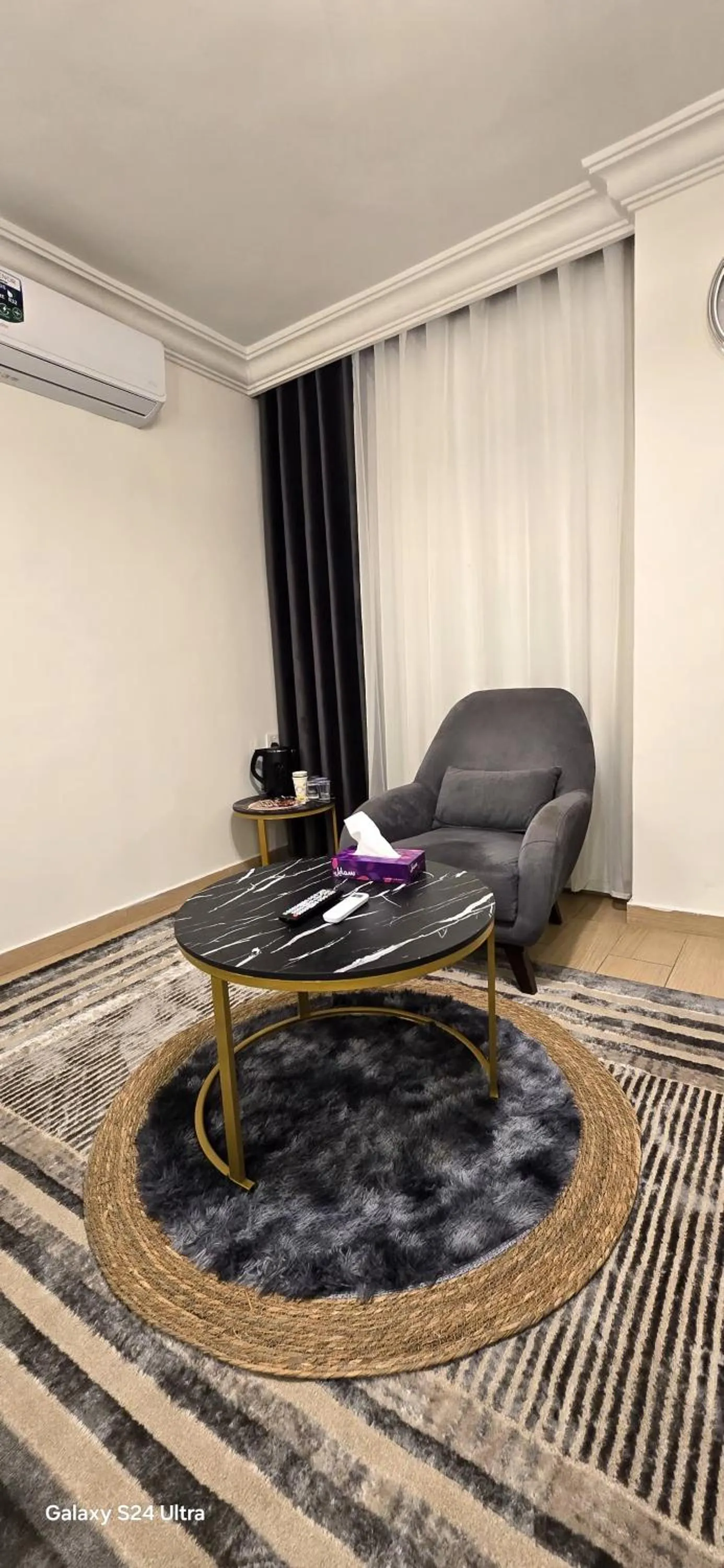 Living room in Balcony Hotel