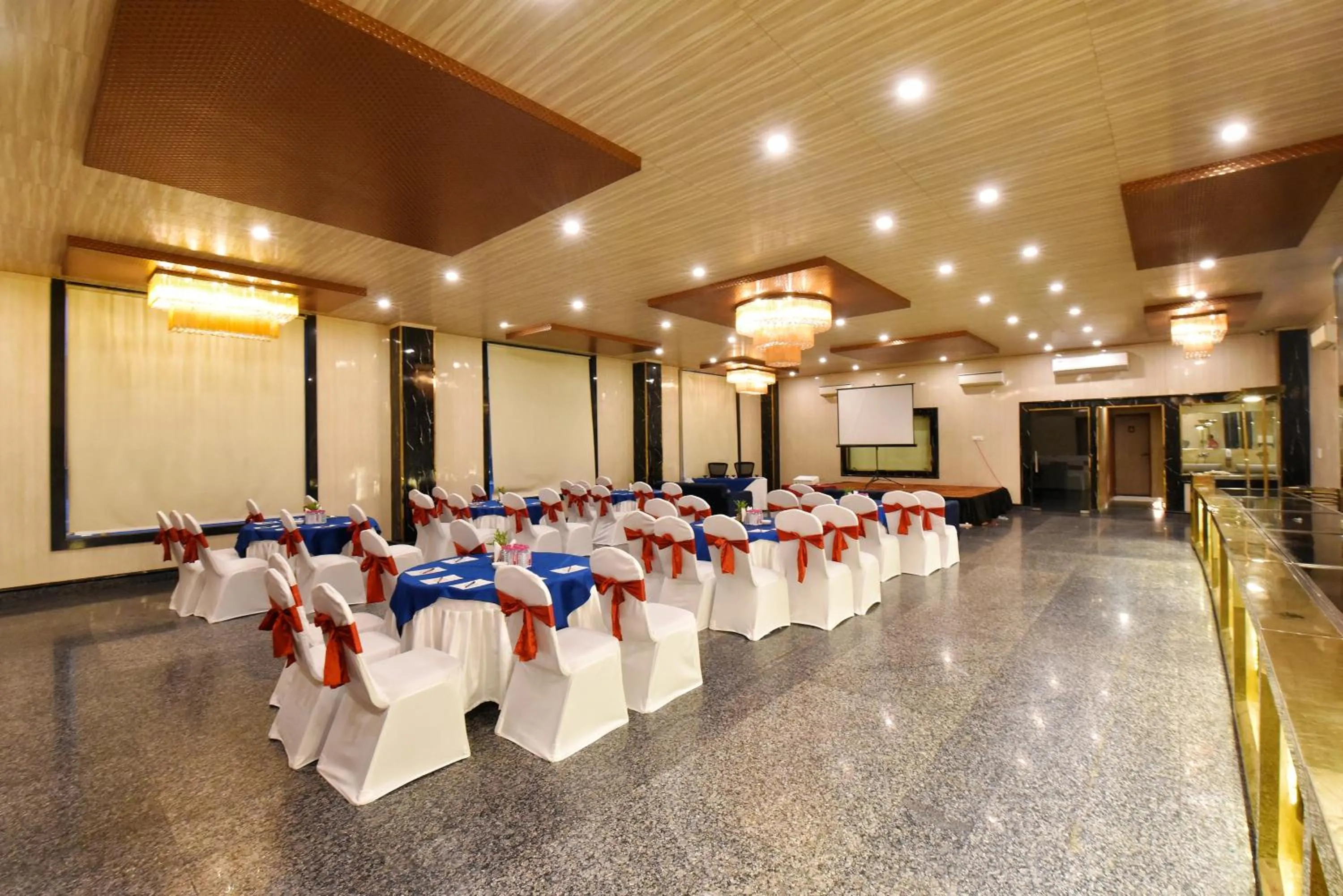 Banquet/Function facilities in Foxoso Fiori Hotel