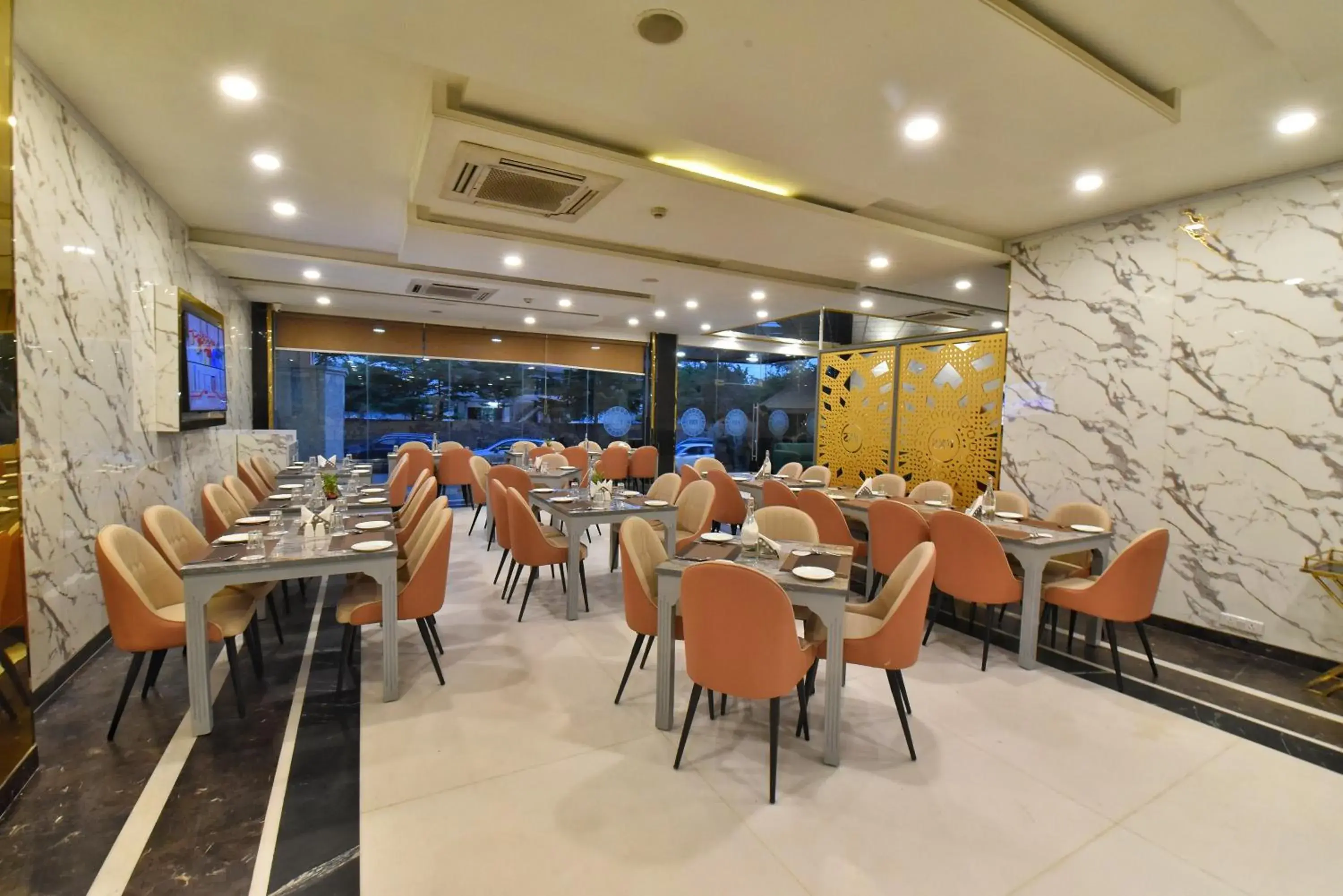 Restaurant/places to eat in Foxoso Fiori Hotel Restaurant/places to eat in Foxoso Fiori Hotel