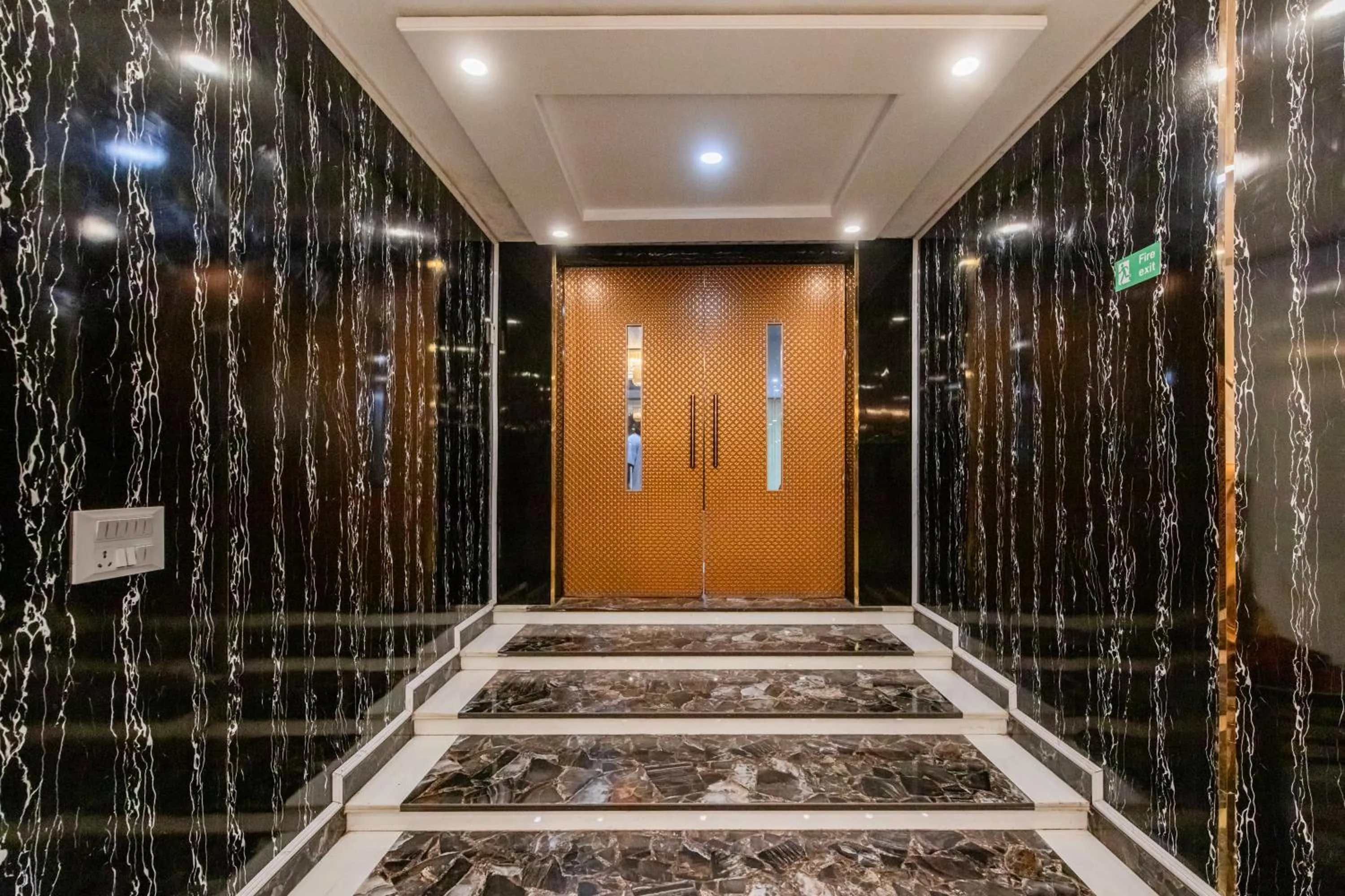 Lobby or reception in Foxoso Fiori Hotel