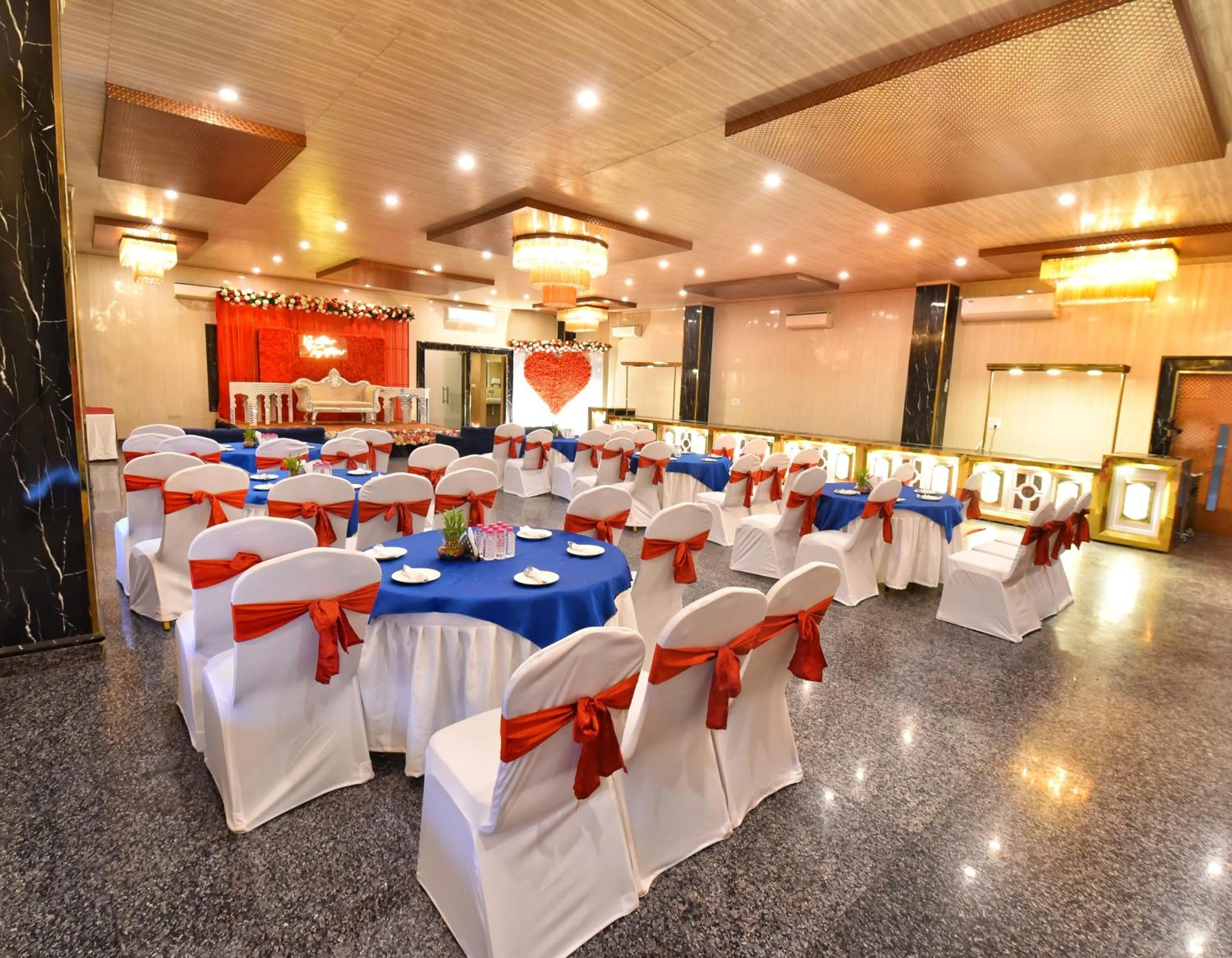 Banquet/Function facilities in Foxoso Fiori Hotel