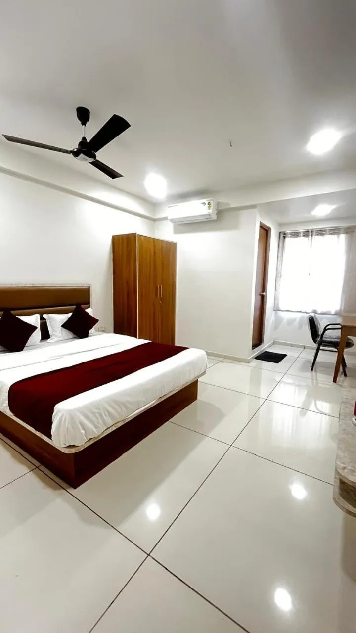 Deluxe Room - single occupancy in Hotel Shree Hari Om Residency